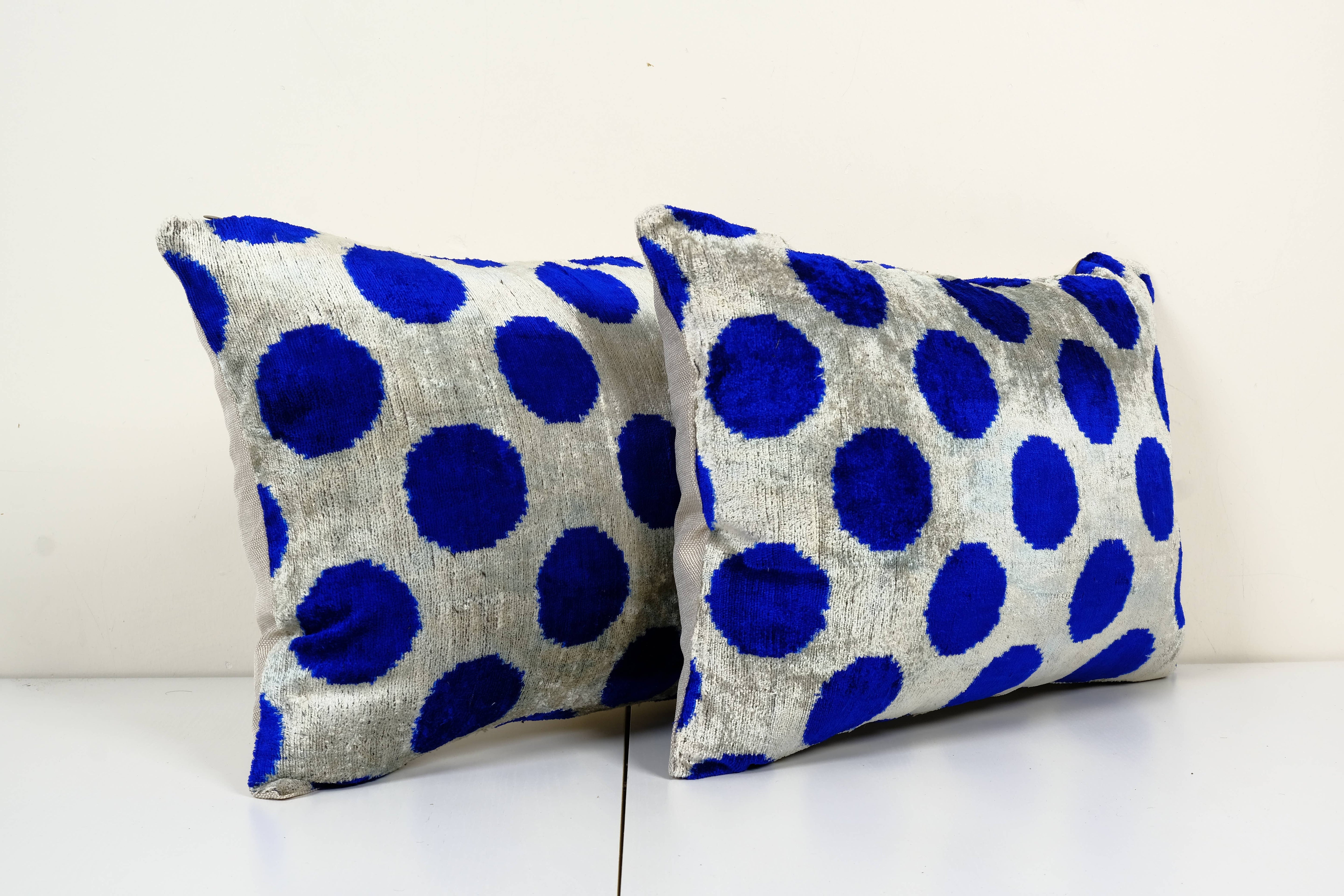 Silk Ikat Velvet Pillow Cover Set of 2 | 16'' x 22''