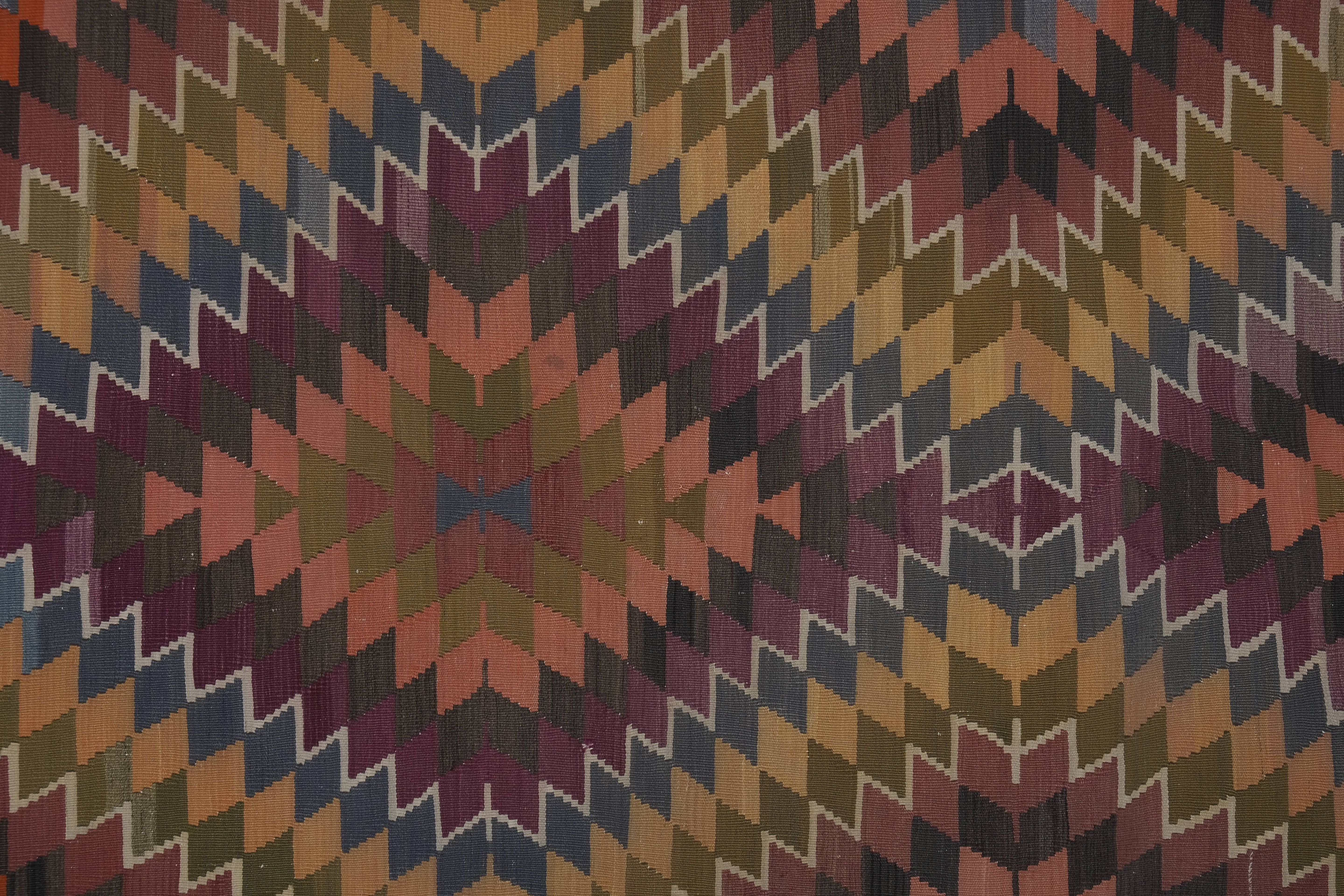 Vintage Turkish Kilim Rug 4'11'' x 11'10''
