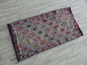 Vintage Turkish Kilim Rug 20'' x 38''