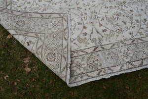 Vintage Oushak Rug 5'6'' x 9'6''