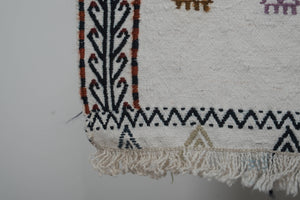 Vintage Kilim Rug 4'5'' x 8'