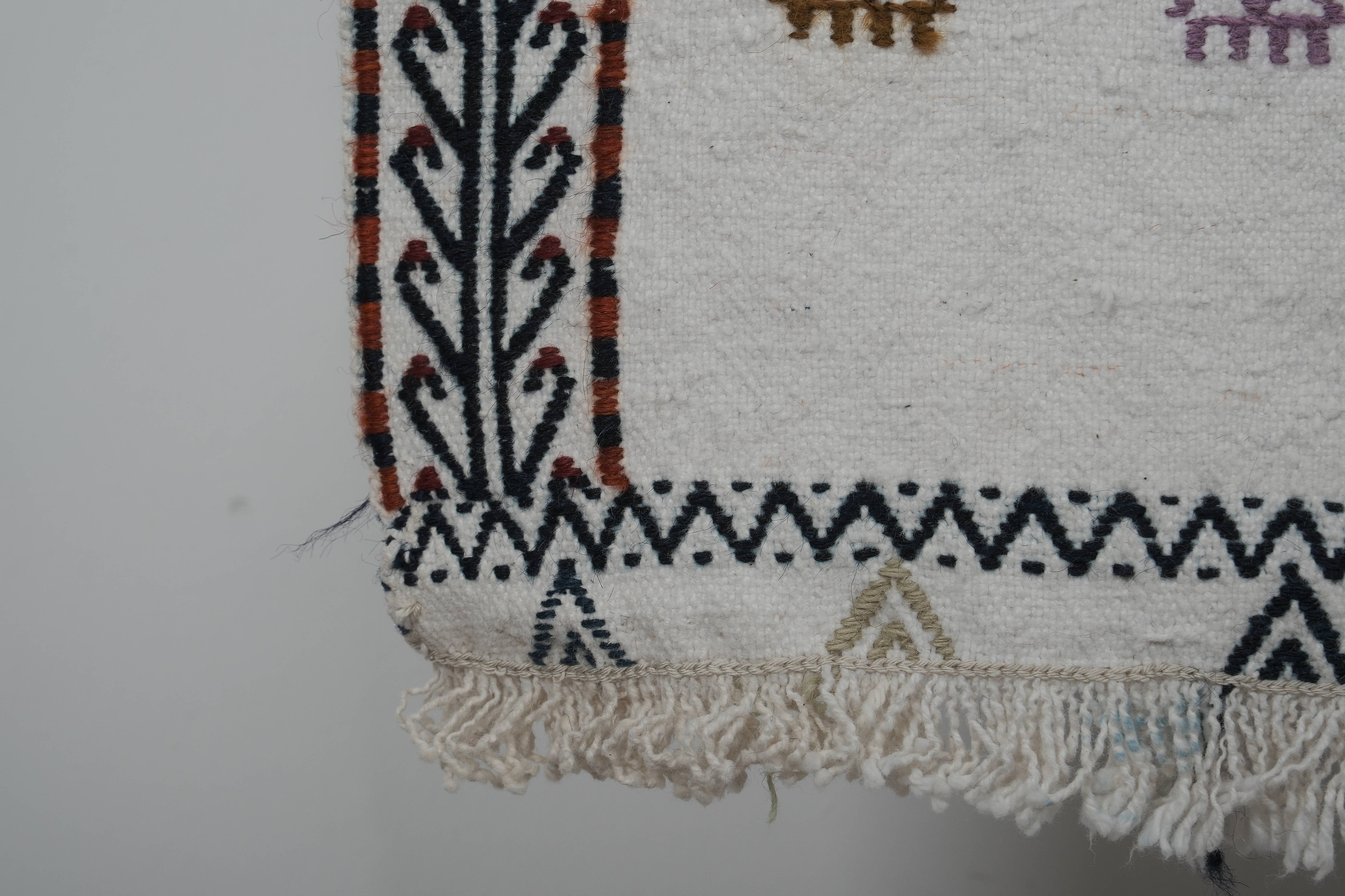 Vintage Kilim Rug 4'5'' x 8'