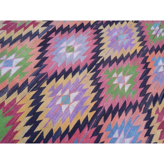 Vintage Turkish Kilim Rug 5'5'' x 9'7''
