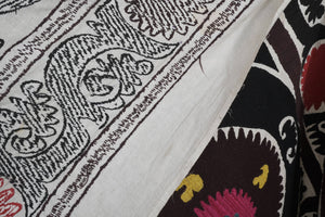 Suzani Wall Hanging & Tablecloth 5'3'' x 5'5''