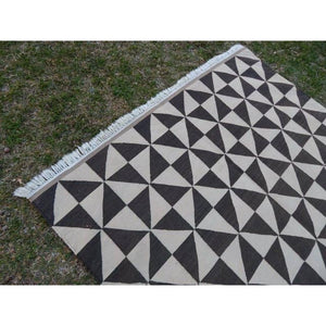 Vintage Turkish Kilim Rug 4'3'' x 6'8''