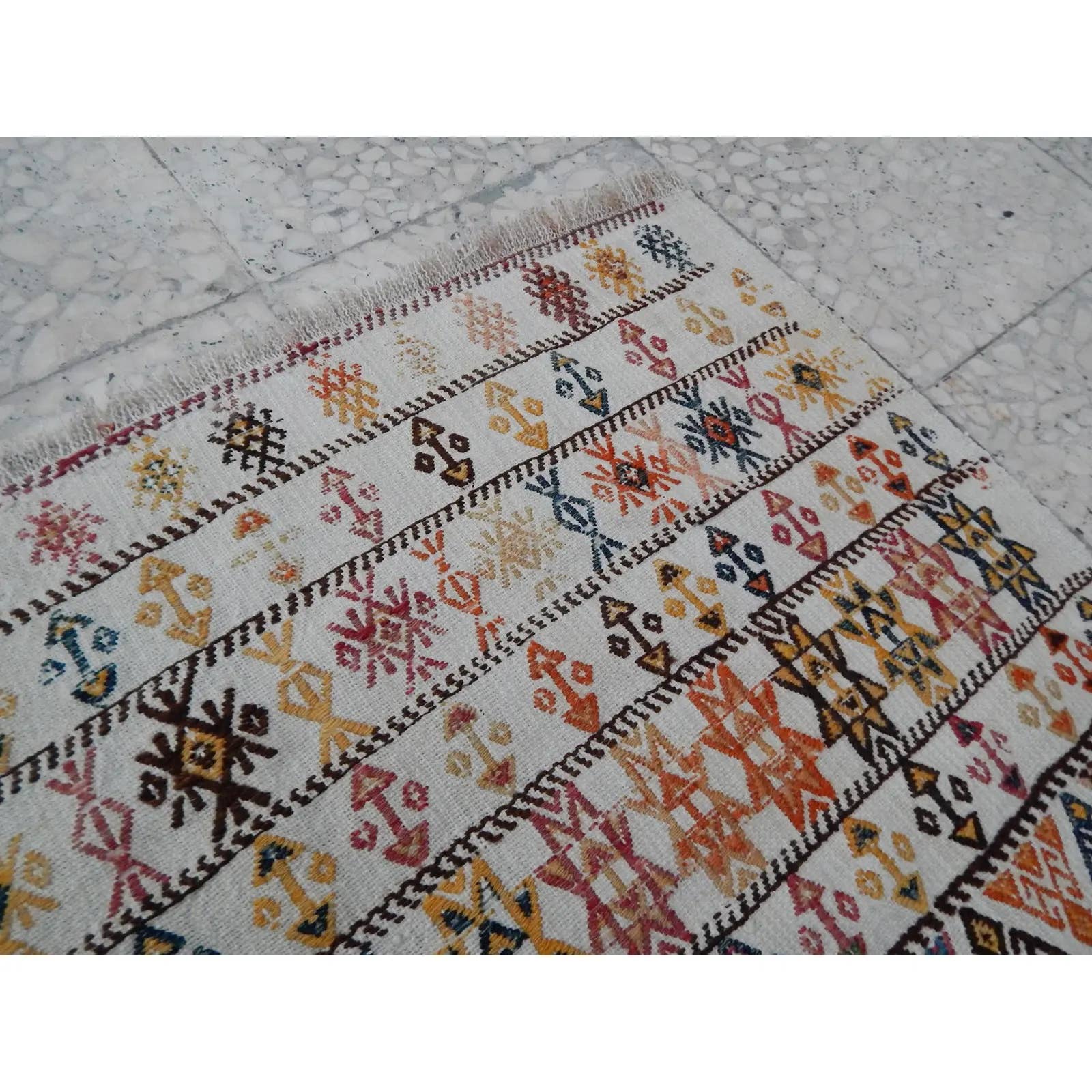 Vintage Turkish Kilim Rug 37'' x 39''