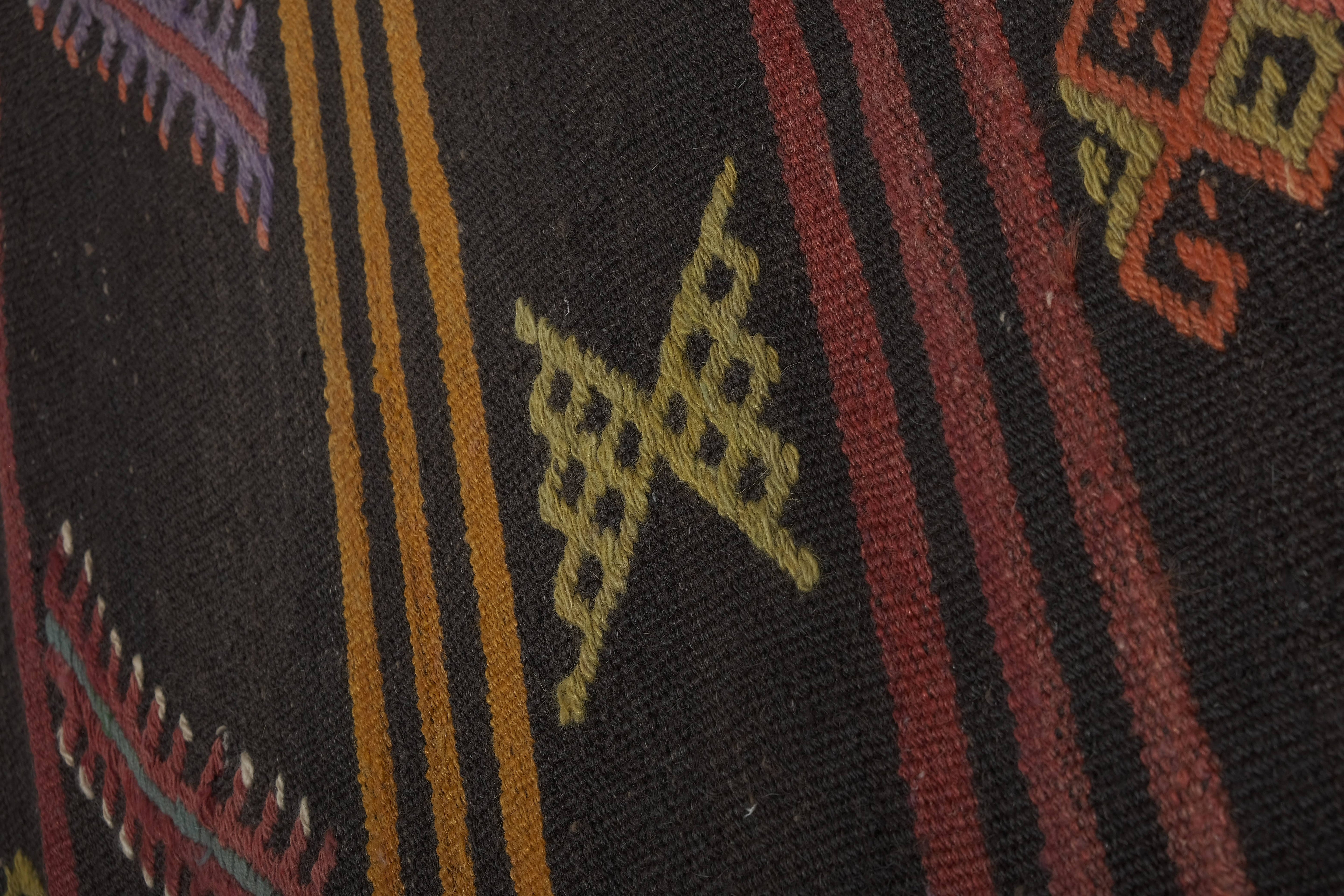 Vintage Turkish Kilim Rug 7'7'' x 9'2''