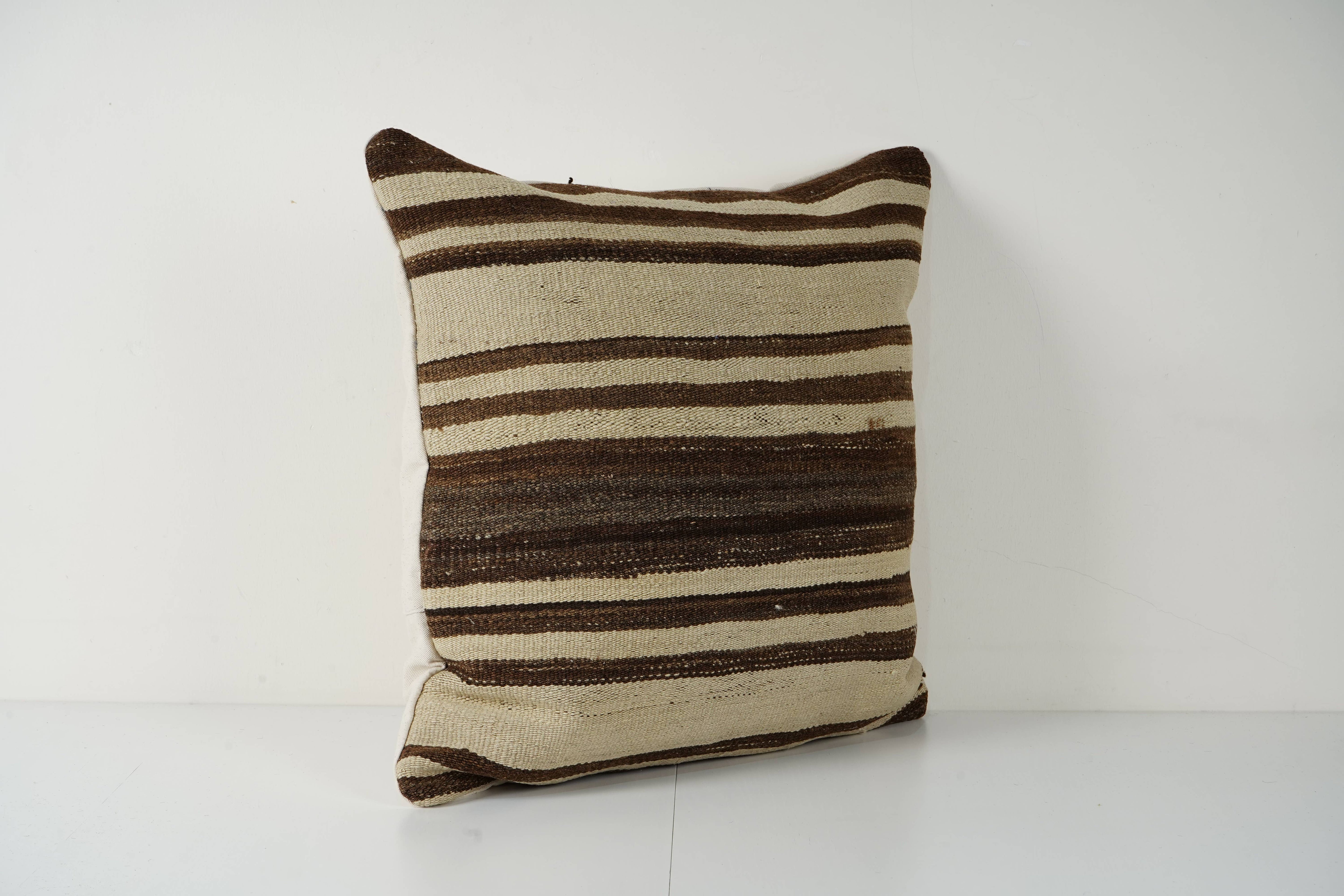Kilim Pillow Cover | 24'' x 24''