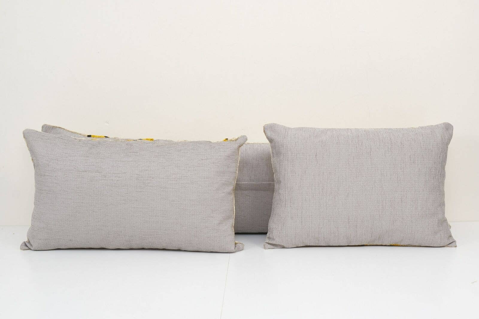 Tiger Silk Ikat Velvet Pillow Cover | 14'' x 21''