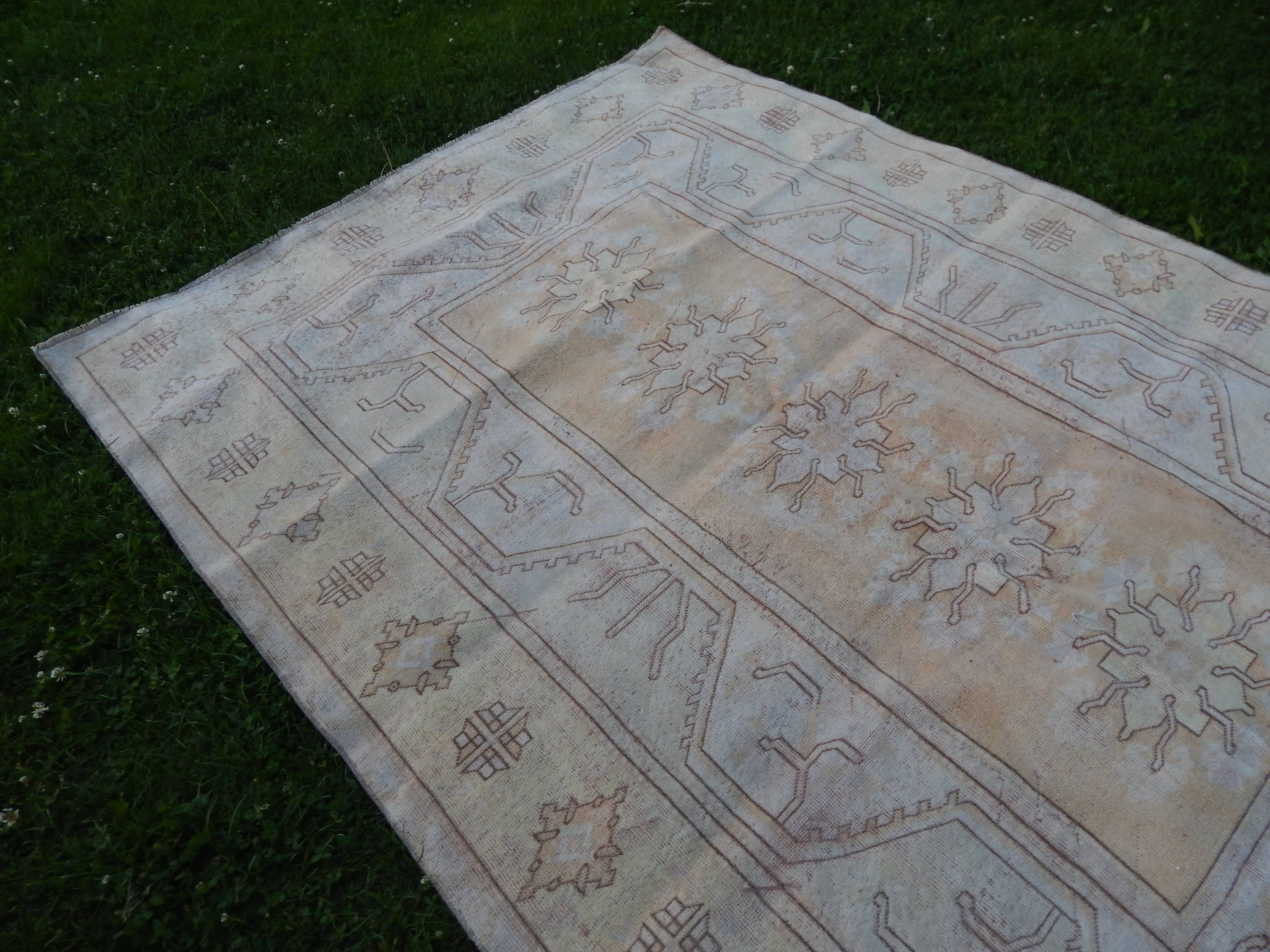Vintage Oushak Rug 6'5'' x 8'10''