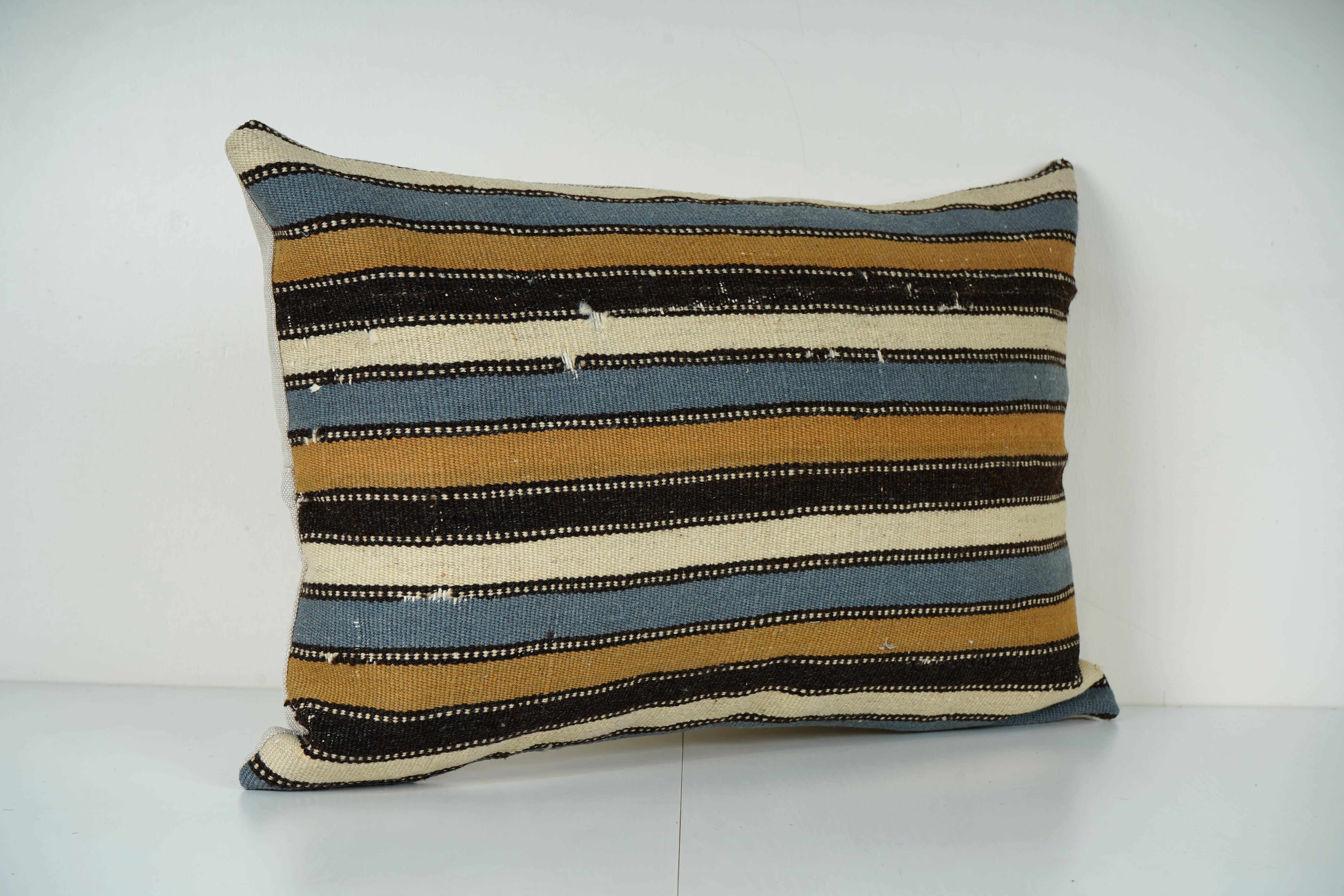 Kilim Pillow Cover | 16'' x 24''