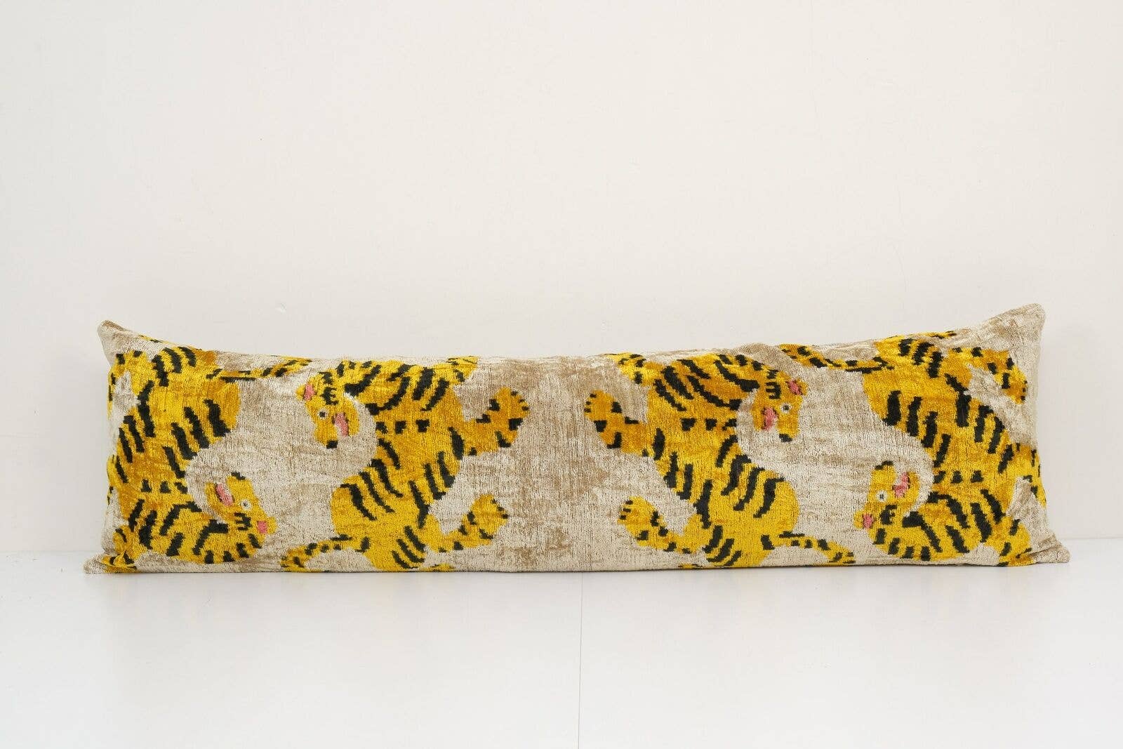 Tiger Silk Ikat Velvet Pillow Cover | 14'' x 21''
