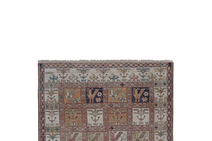 Vintage Turkish Soumac Kilim Rug 4'1'' x 5'8''