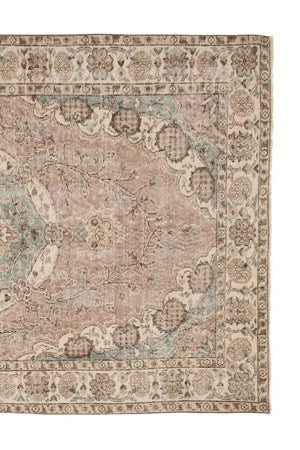 Vintage Turkish Rug 5'3'' x 8'5''