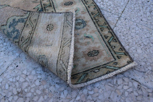 Vintage Turkish Rug 26'' x 35''