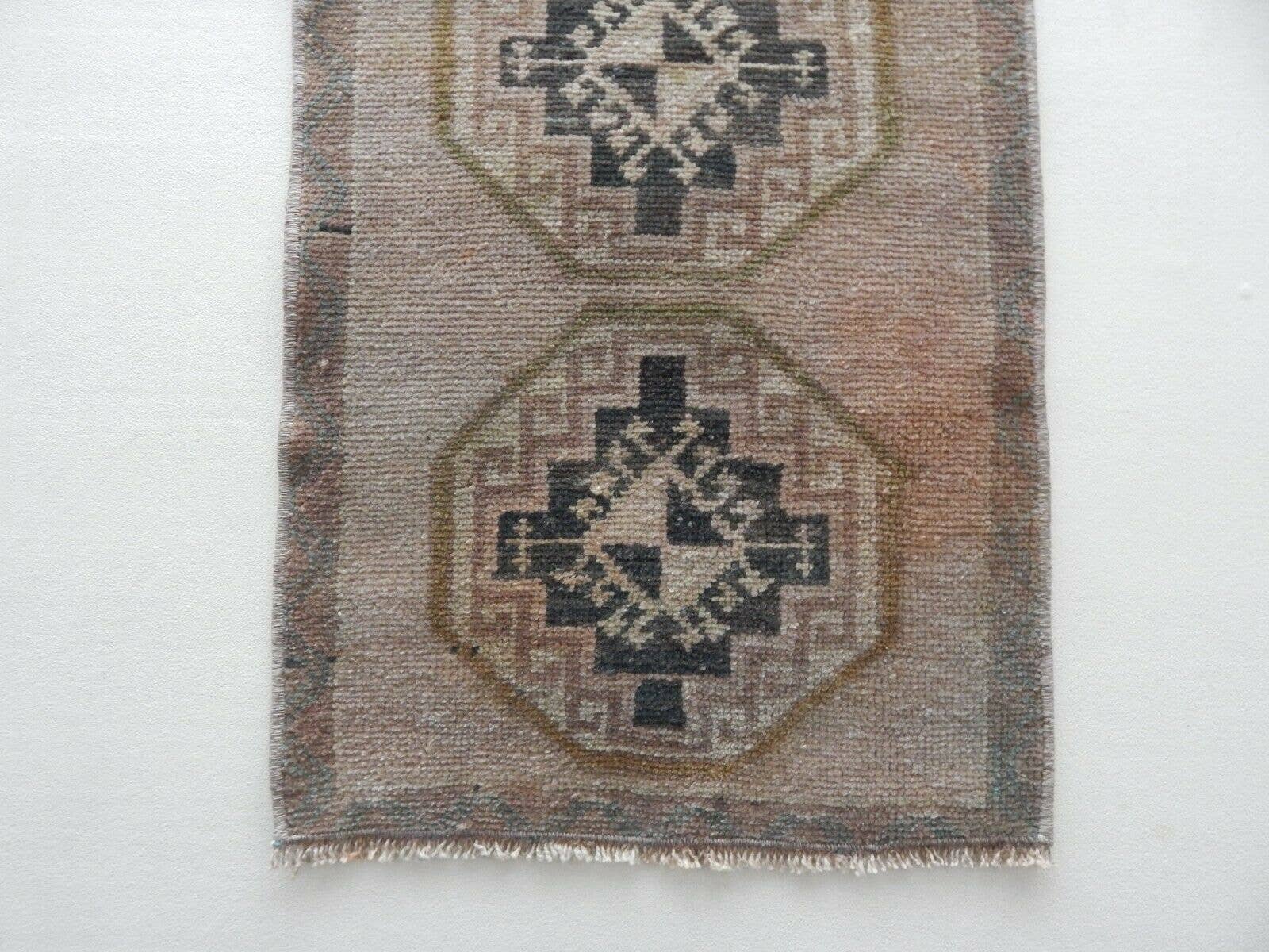 Vintage Turkish Konya Rug 17'' x 35''