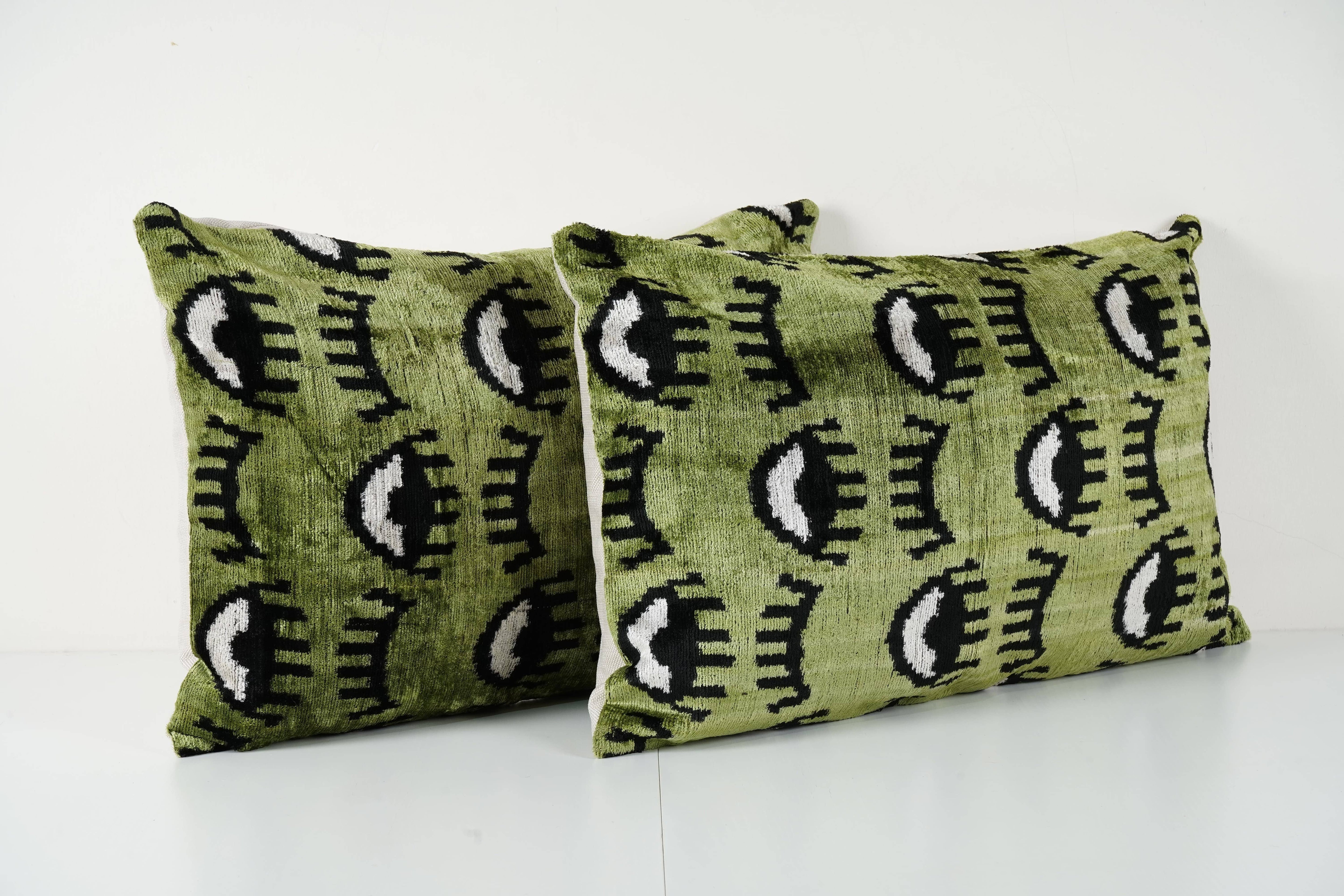 Silk Ikat Velvet Pillow Cover Set of 2 | 16'' x 24''