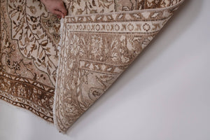Vintage Turkish Rug 5'5'' x 8'6''