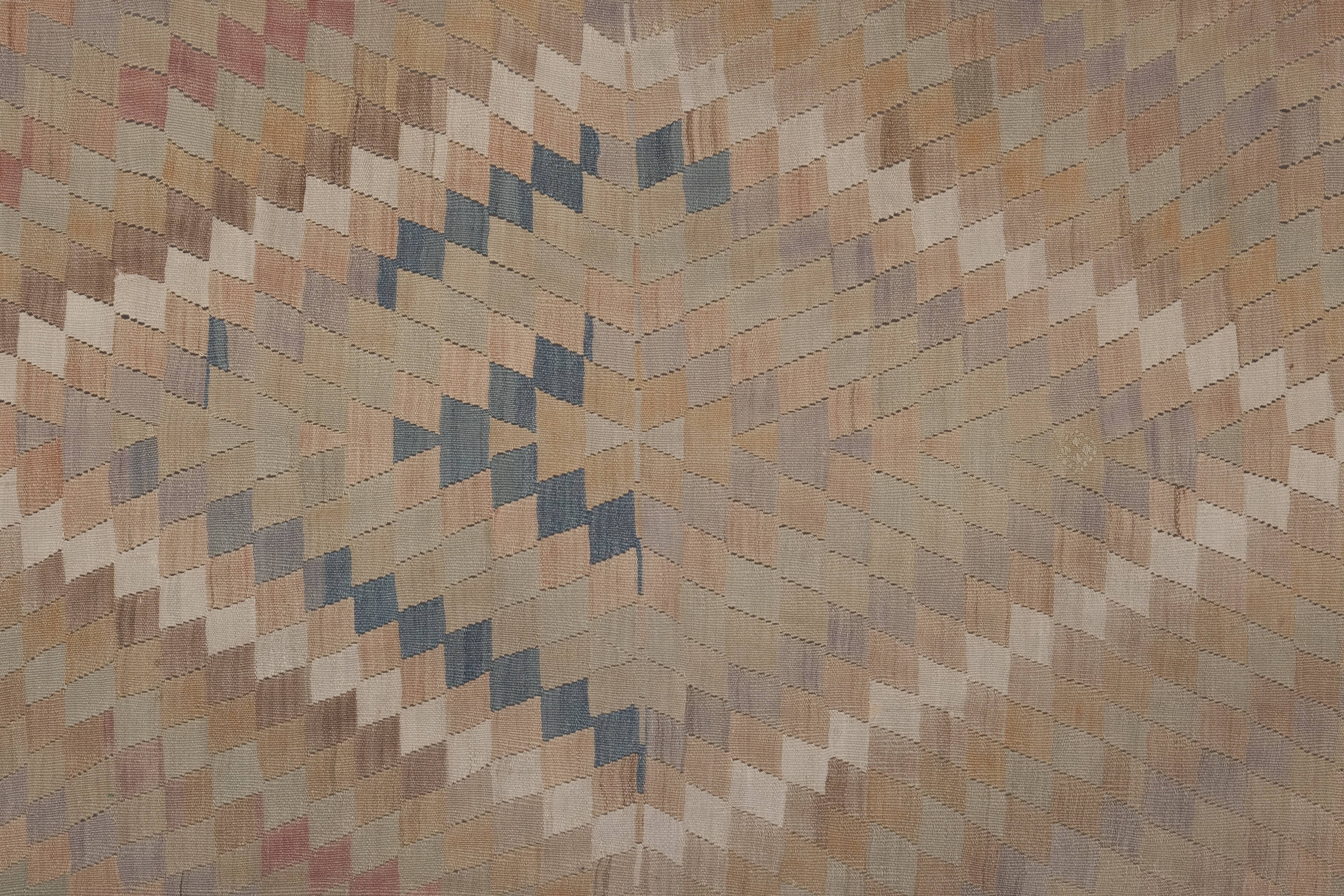 Vintage Turkish Kilim Rug 5'10'' x 8'