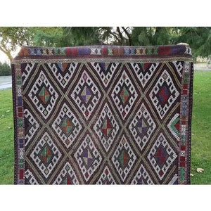 Vintage Turkish Kilim Rug 5'3'' x 8'6''