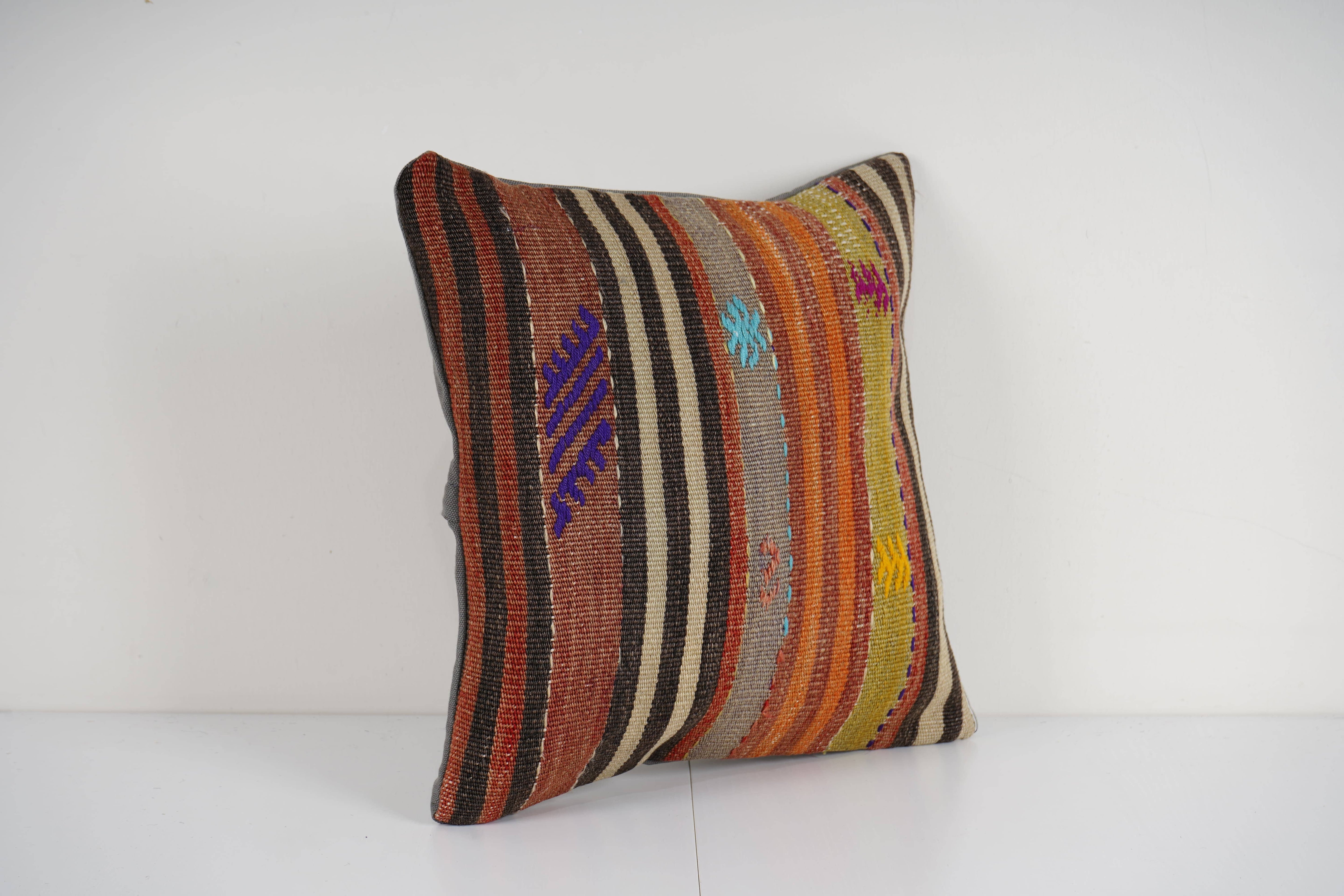 Kilim Pillow Cover | 16'' x 16''