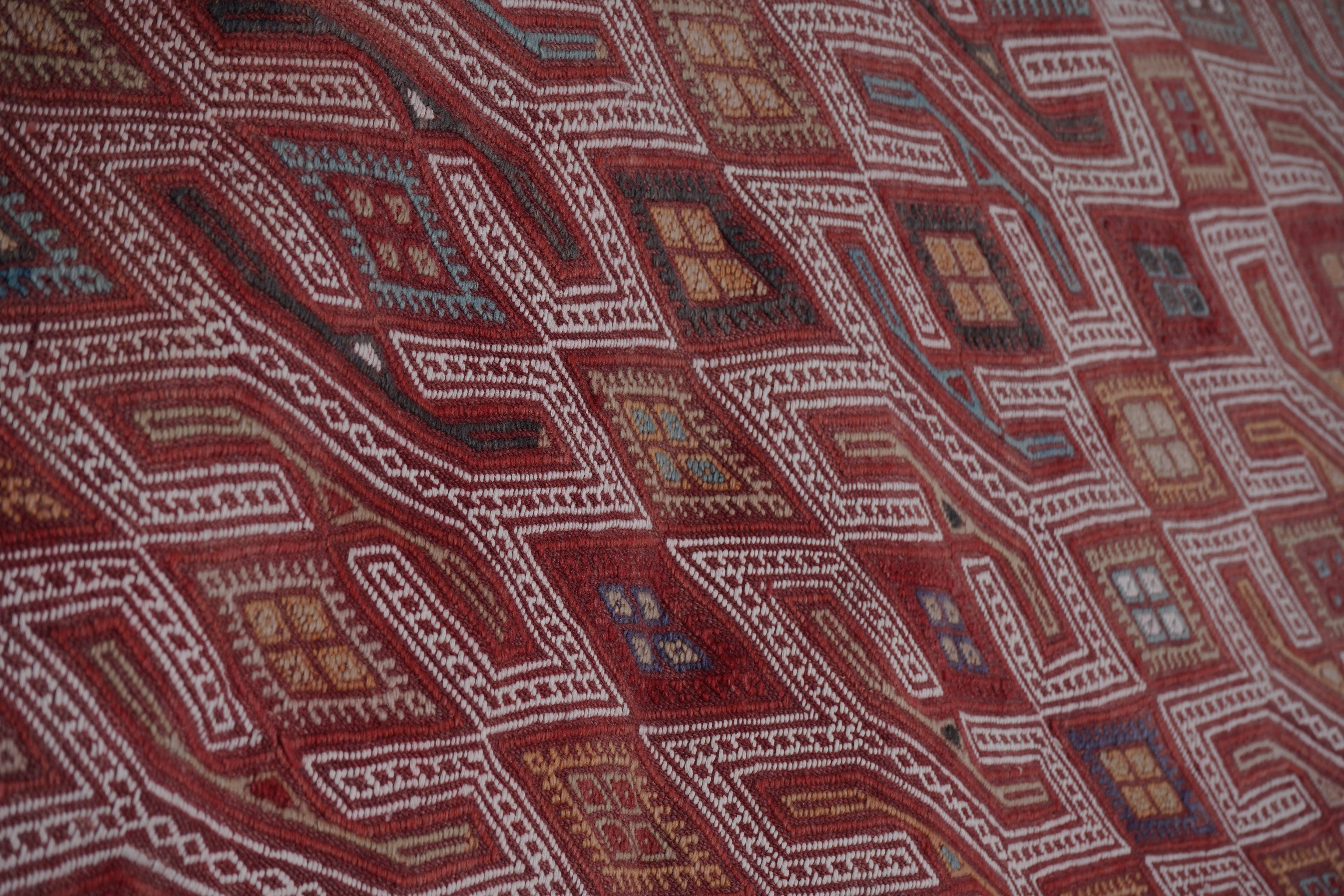 Vintage Turkish Kilim Rug 5'9'' x 8'2''
