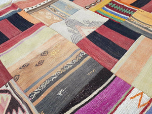 Vintage Turkish Kilim Rug 4'10'' x 6'6''