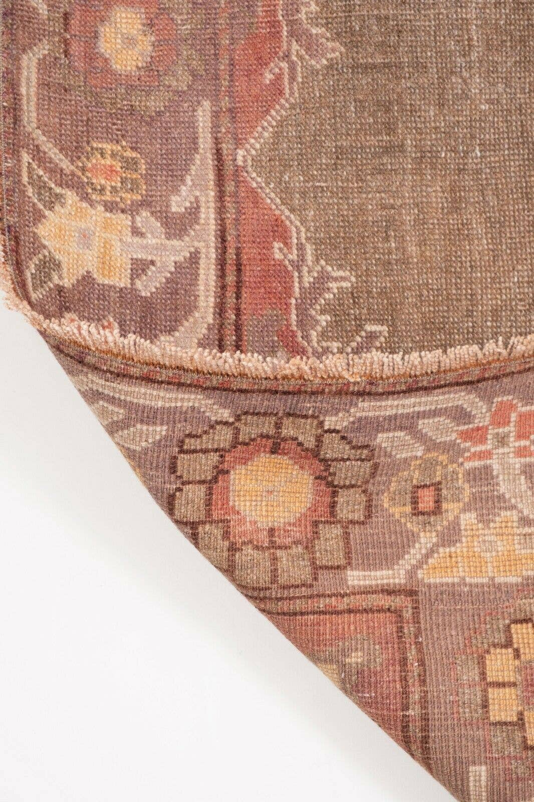 Vintage Turkish Karapinar Rug 5' x 8'6''