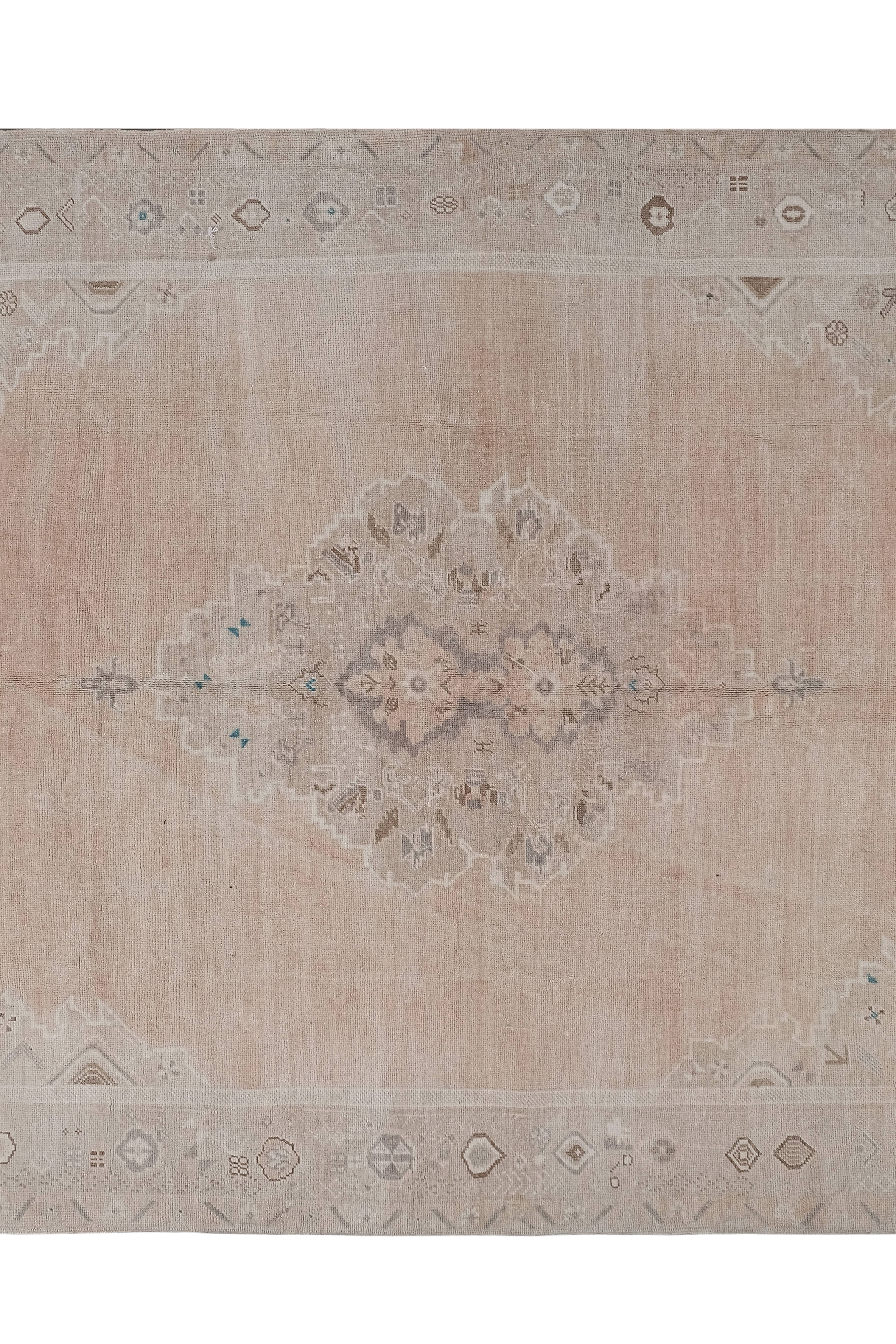 Vintage Turkish Karapinar Rug 5'11'' x 8'10''