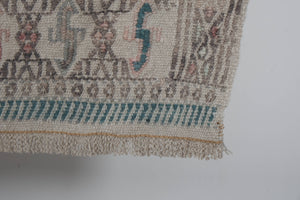 Vintage Turkish Kilim Rug 5'1'' x 7'6''
