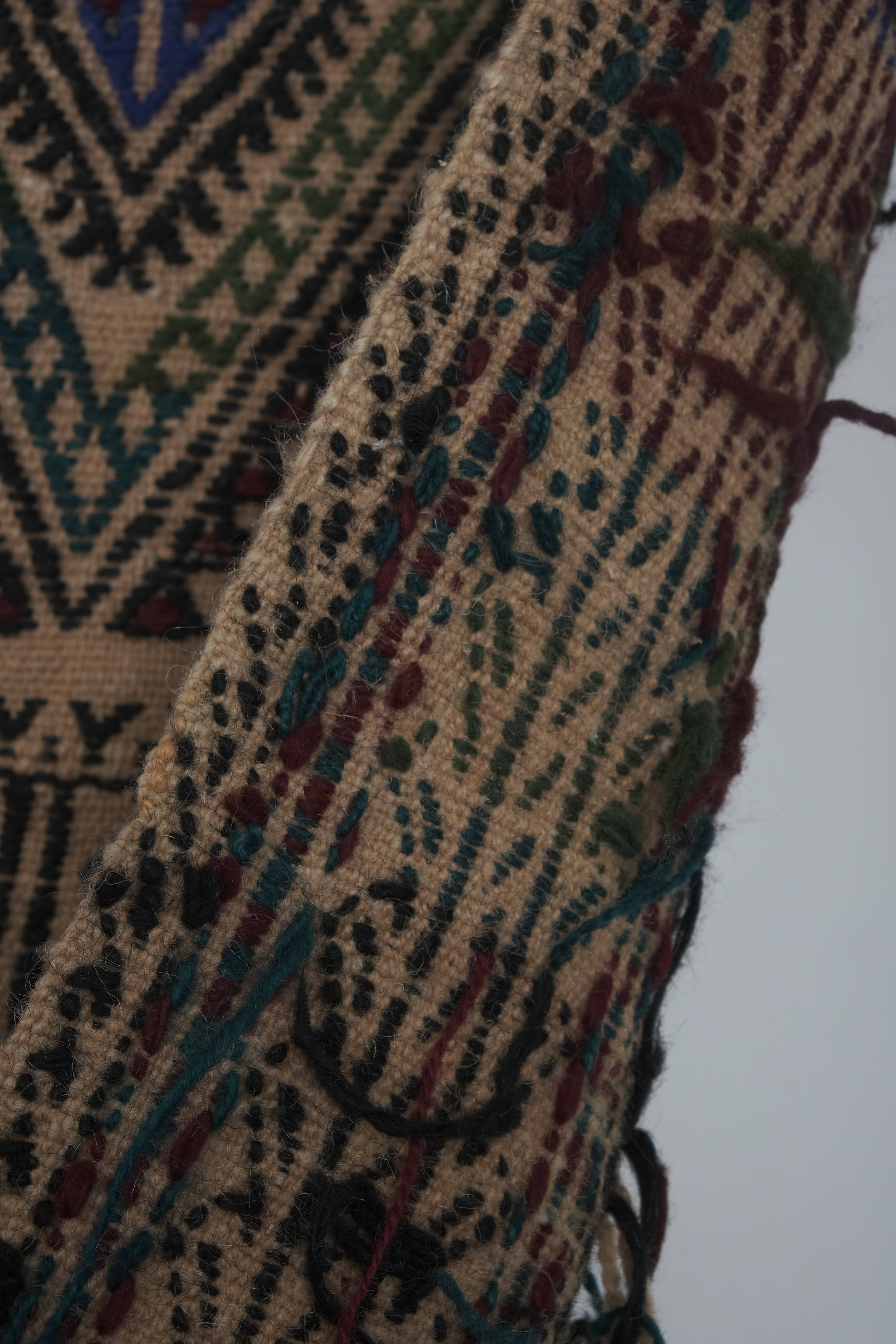 Vintage Turkish Kilim Rug 4'11'' x 7'3''