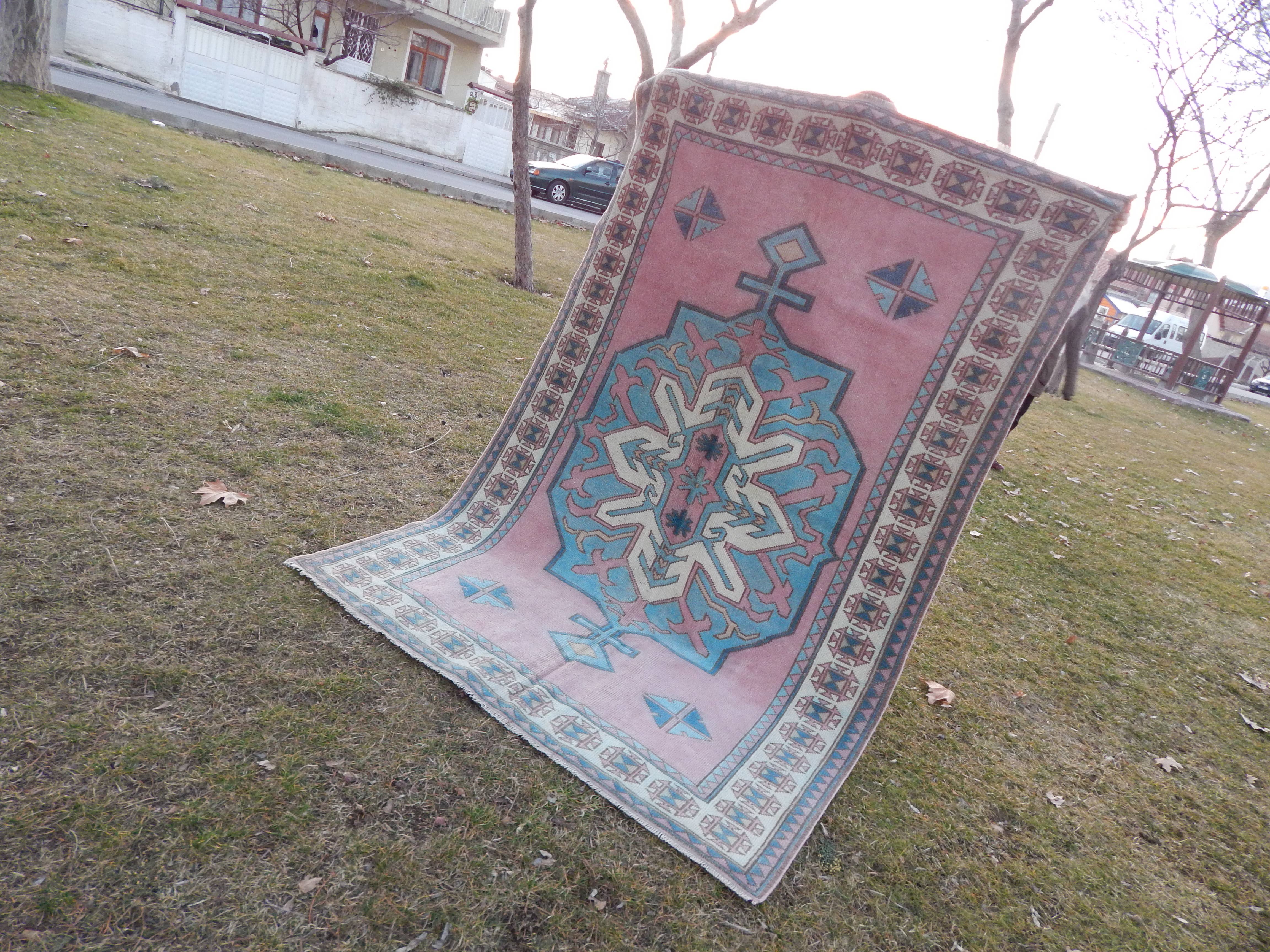 Vintage Oushak Rug 5'2'' x 7'8''