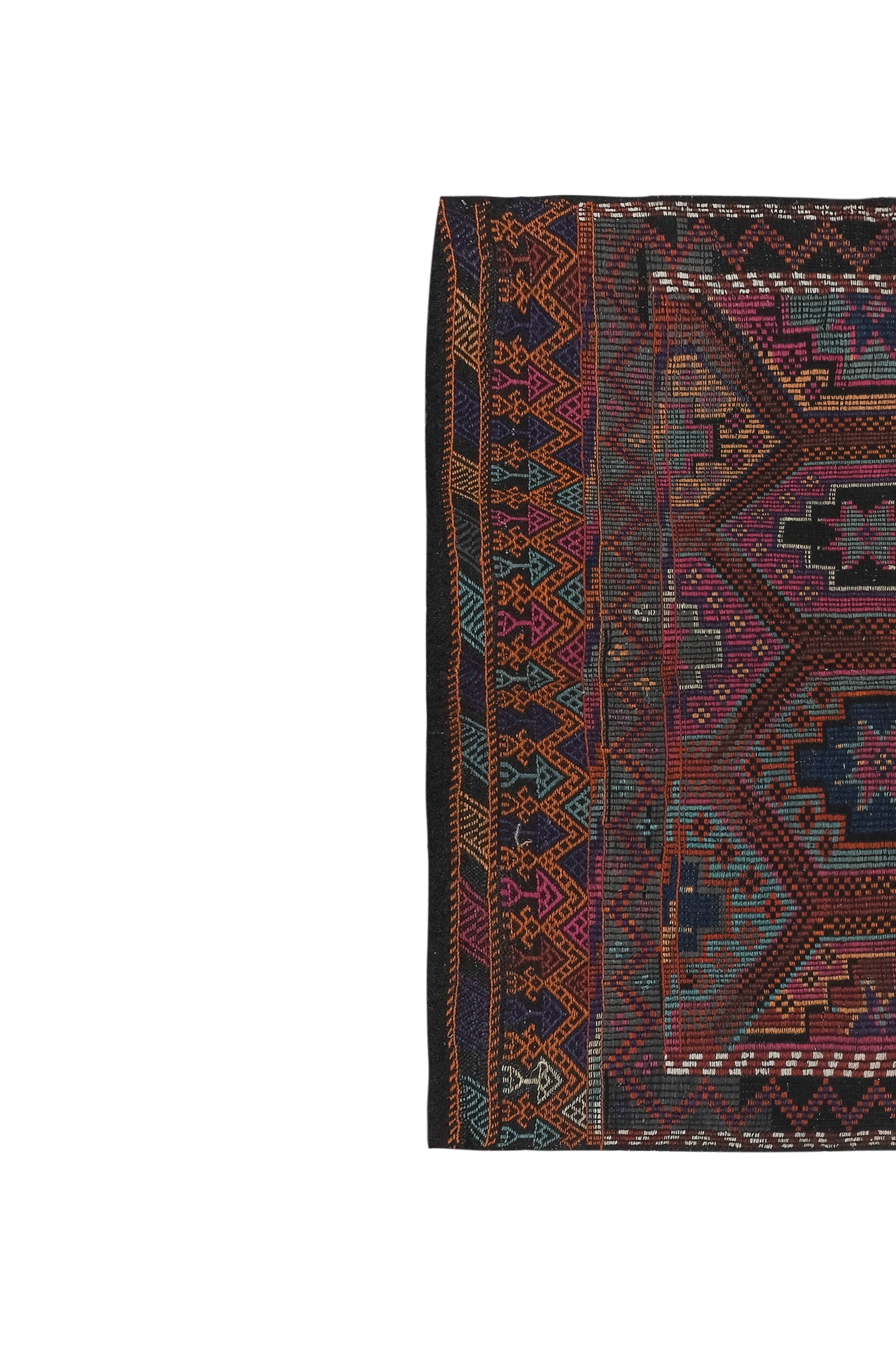 Vintage Turkish Kilim Rug 5'6'' x 9'2''