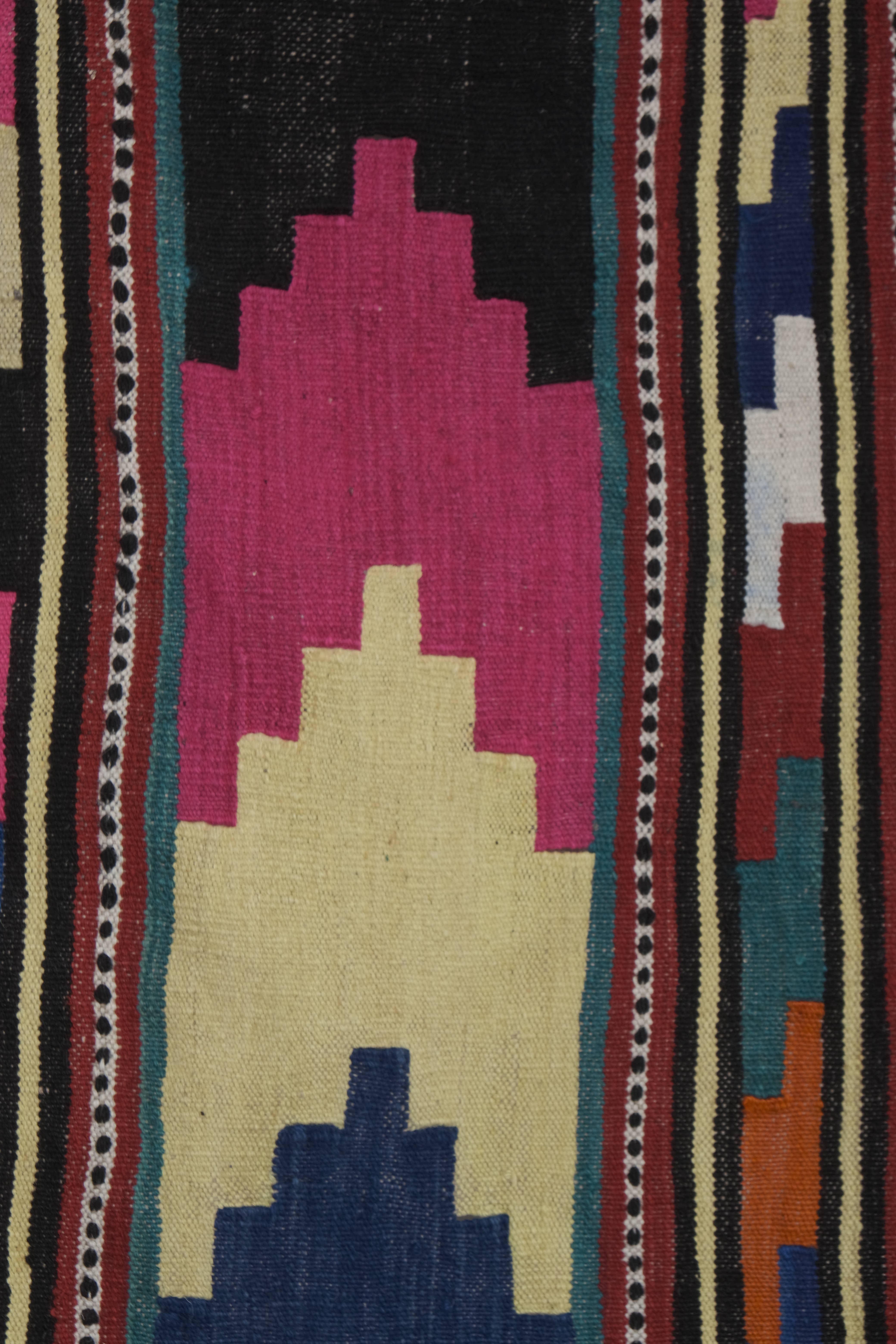 Vintage Turkish Kilim Rug 5'1'' x 11'11''