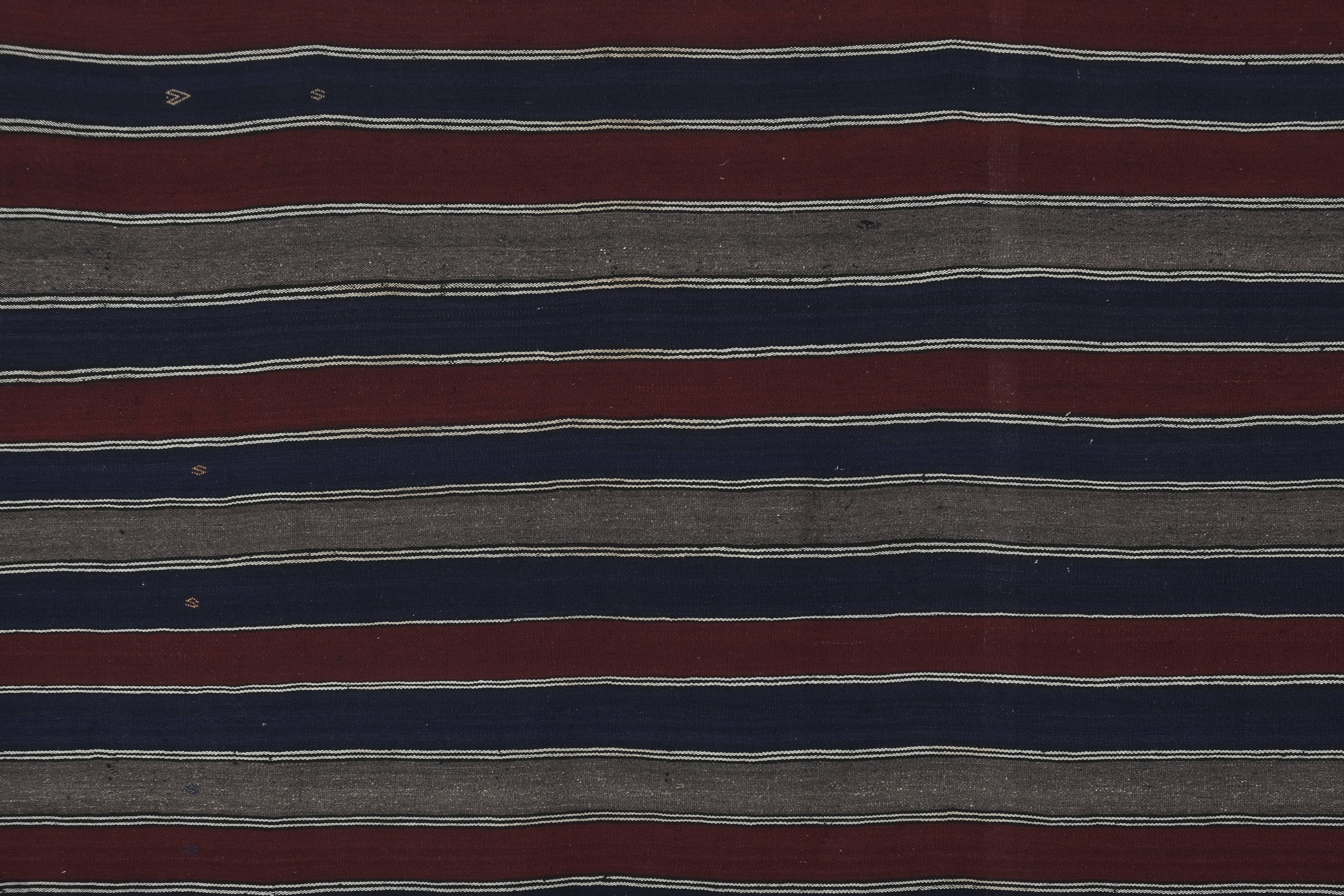 Vintage Turkish Kilim Rug 5'8'' x 11'9''