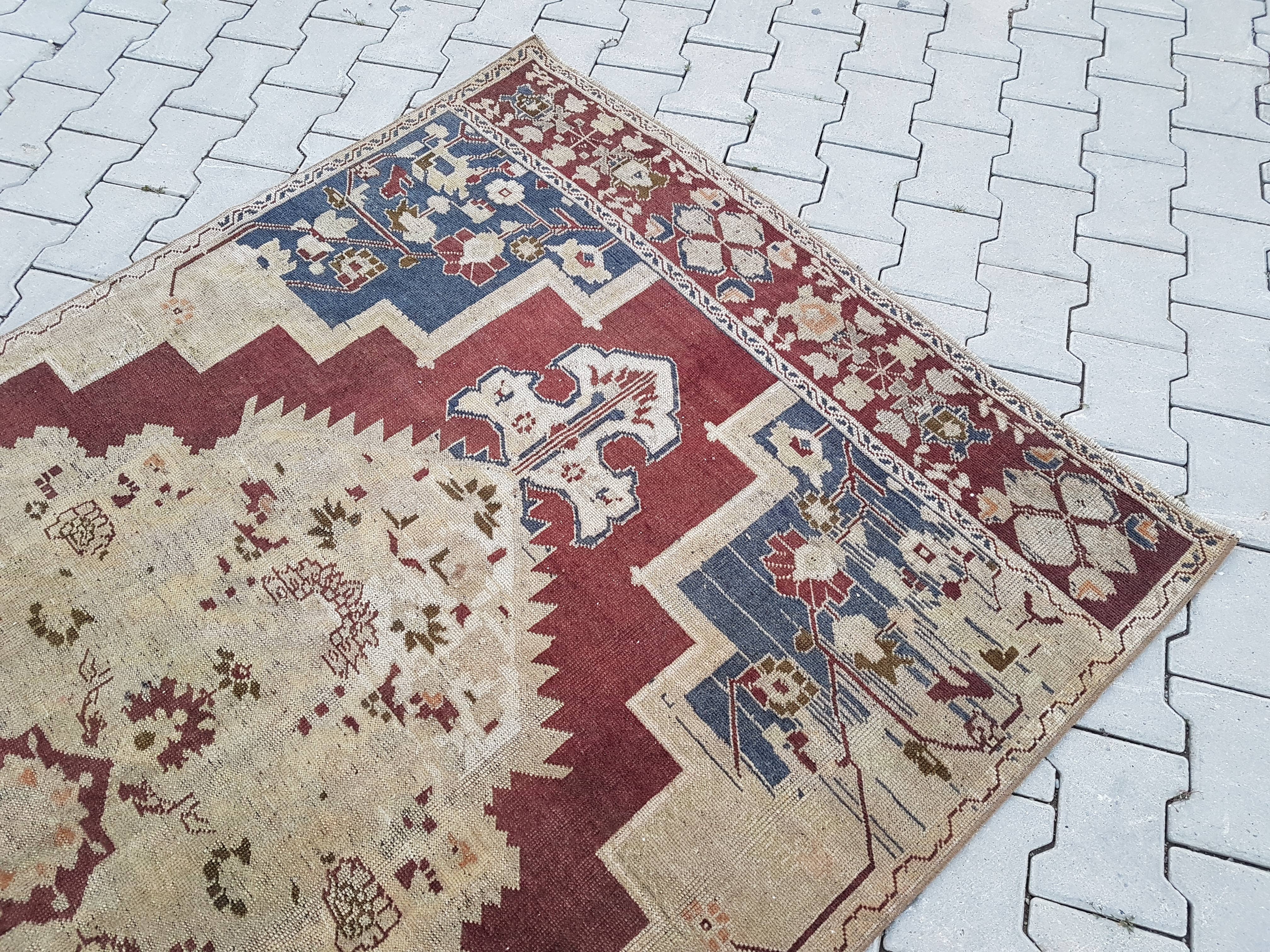 Vintage Turkish Anatolian Rug 4'7'' x 8'11''