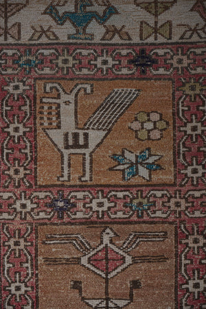 Vintage Turkish Soumac Kilim Rug 4'1'' x 5'8''