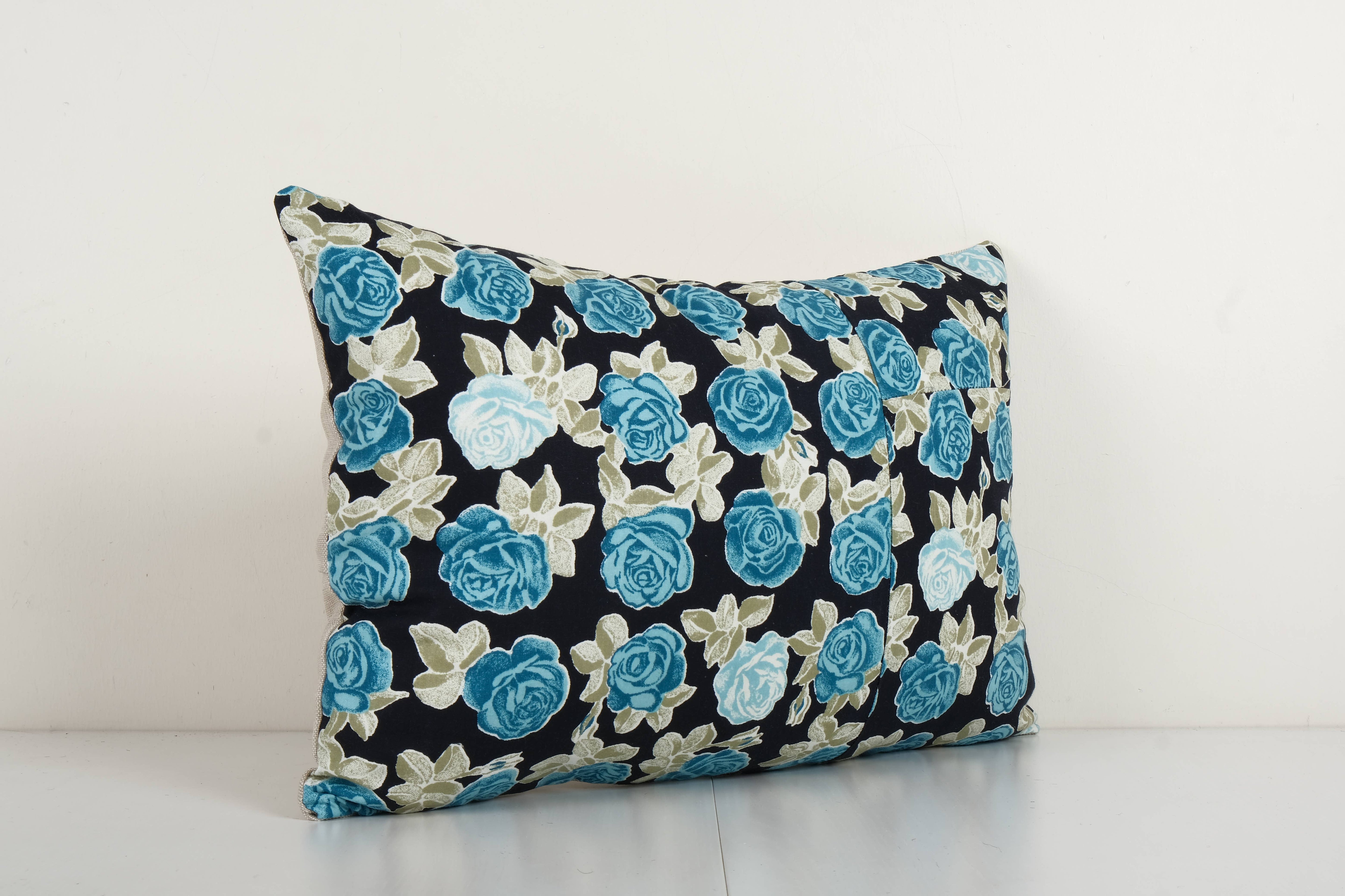 Uzbek Roller Printed Pillow Cover | 15'' x 22''