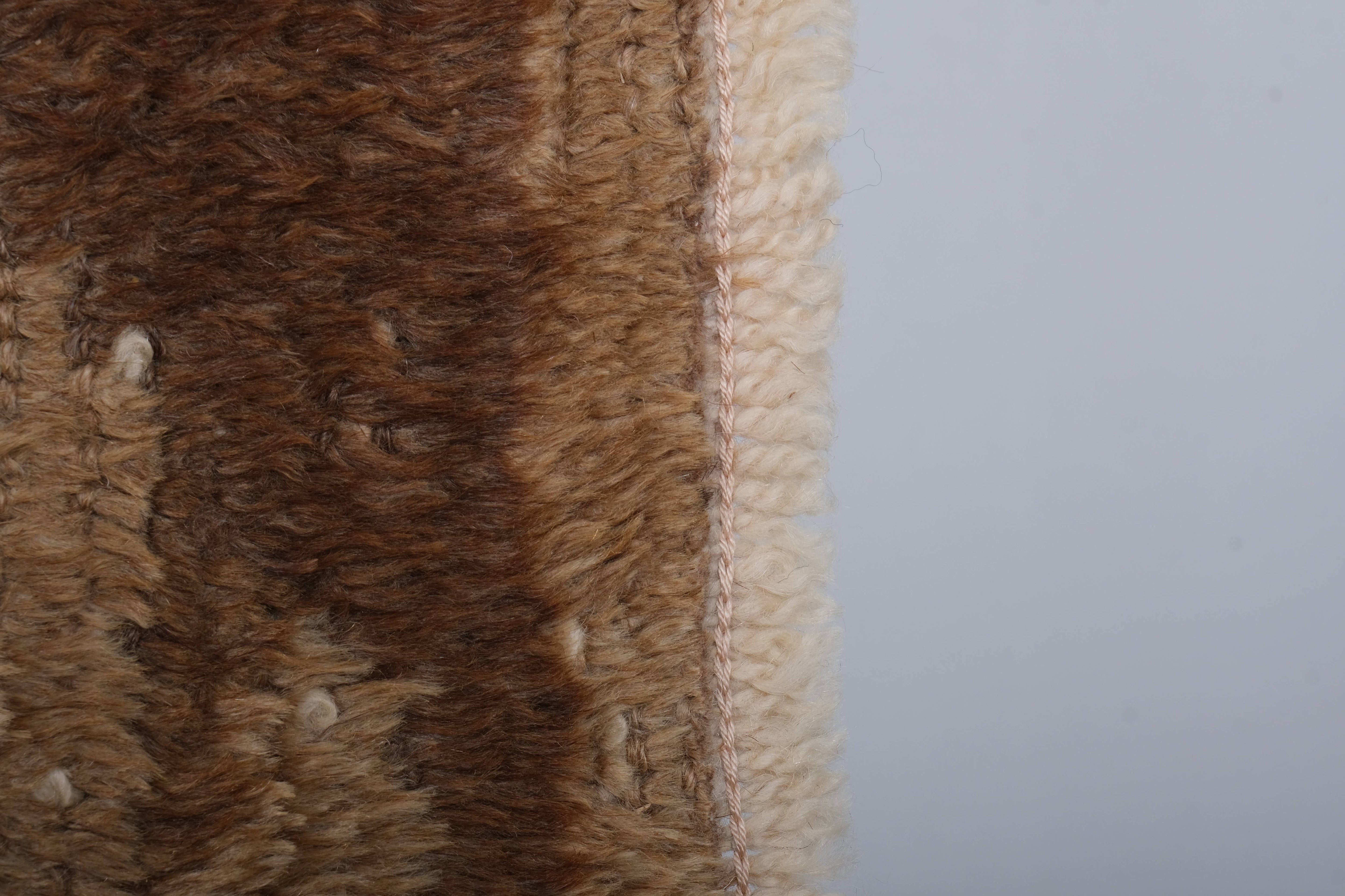 Vintage Checkered Turkish Shaggy Tulu Rug 28'' x 54''