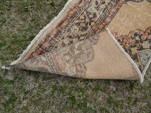 Vintage Oushak Yastik Rug 20'' x 34''