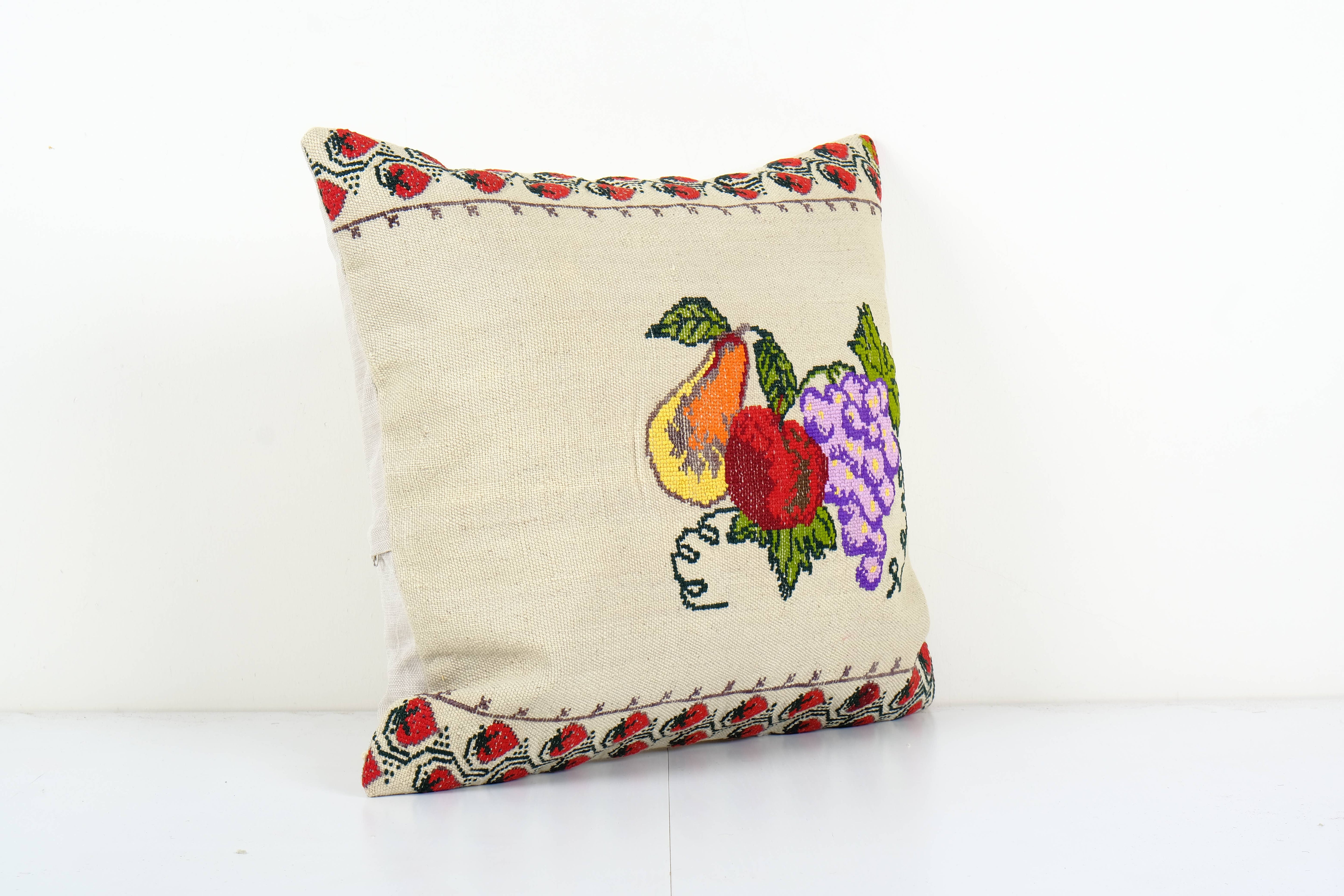 Kilim Pillow Cover | 20'' x 22''