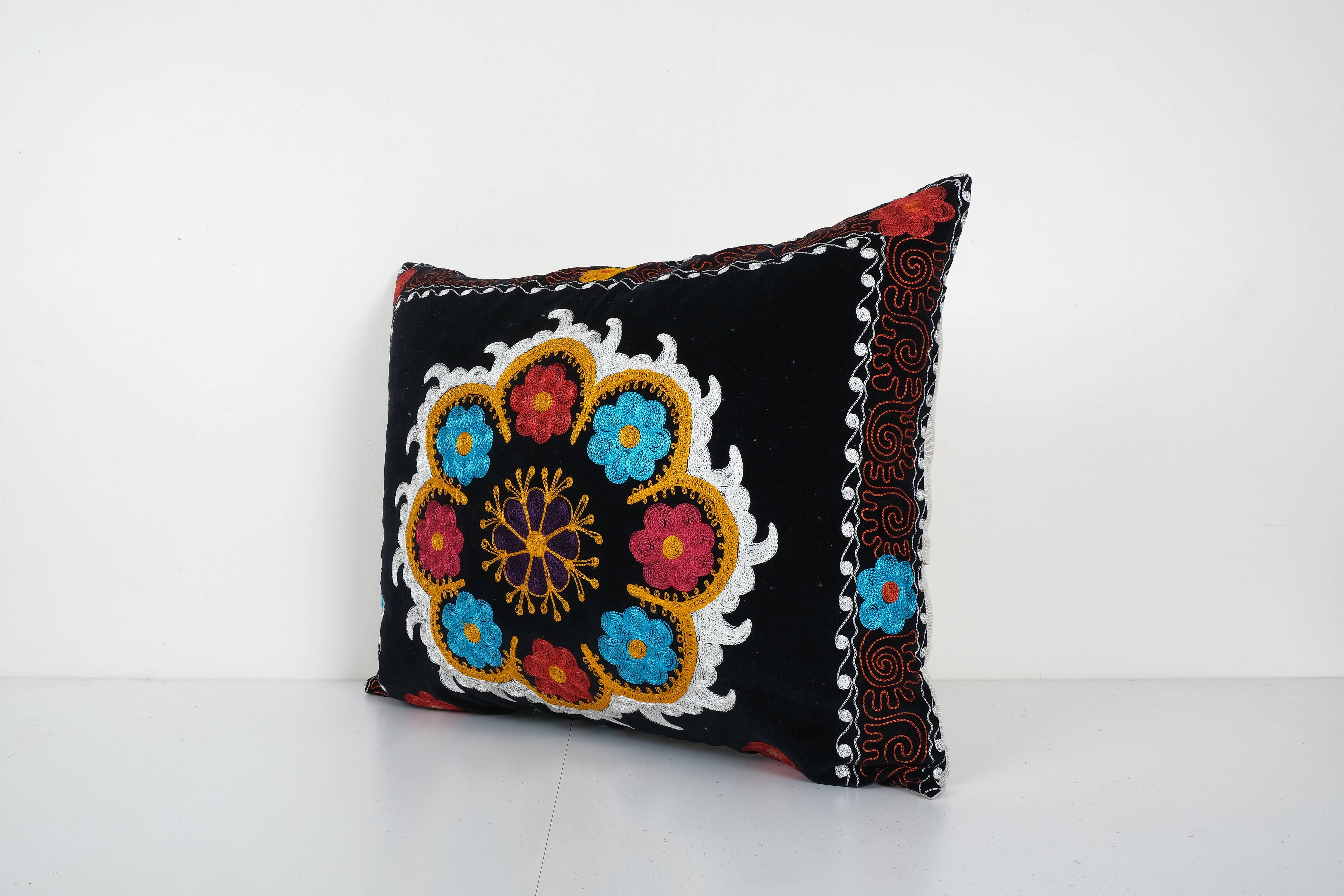 Suzani Pillow Cover | 20'' x 26''