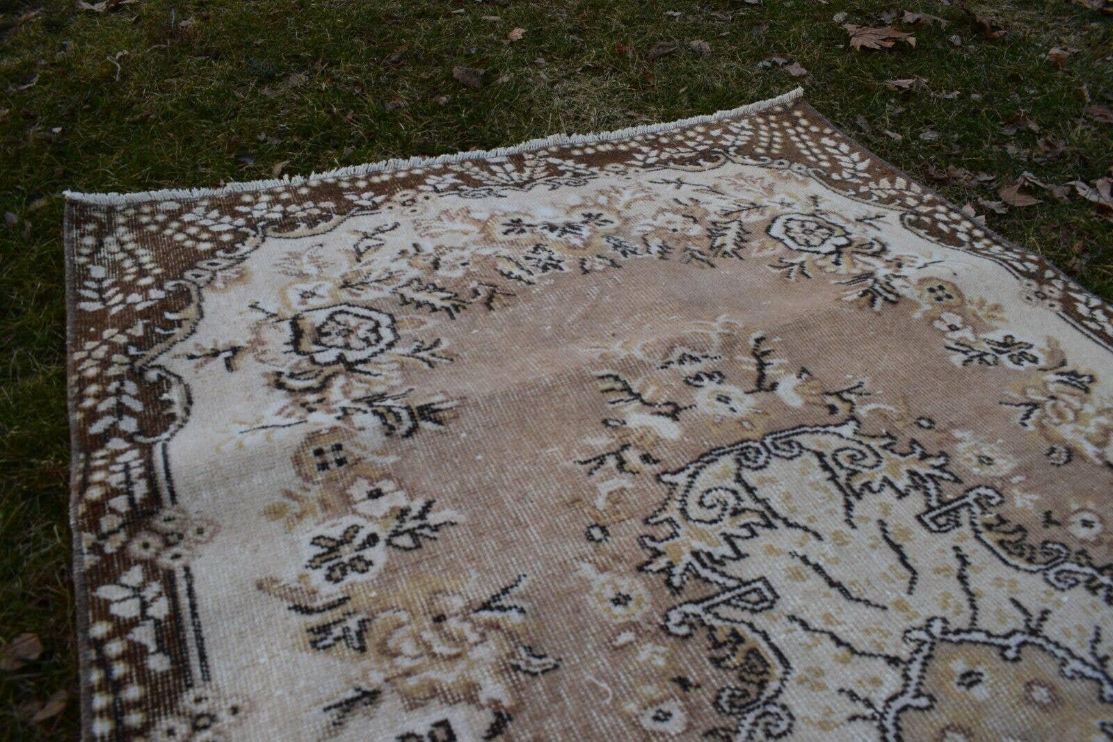 Vintage Turkish Rug 3'10'' x 6'8''