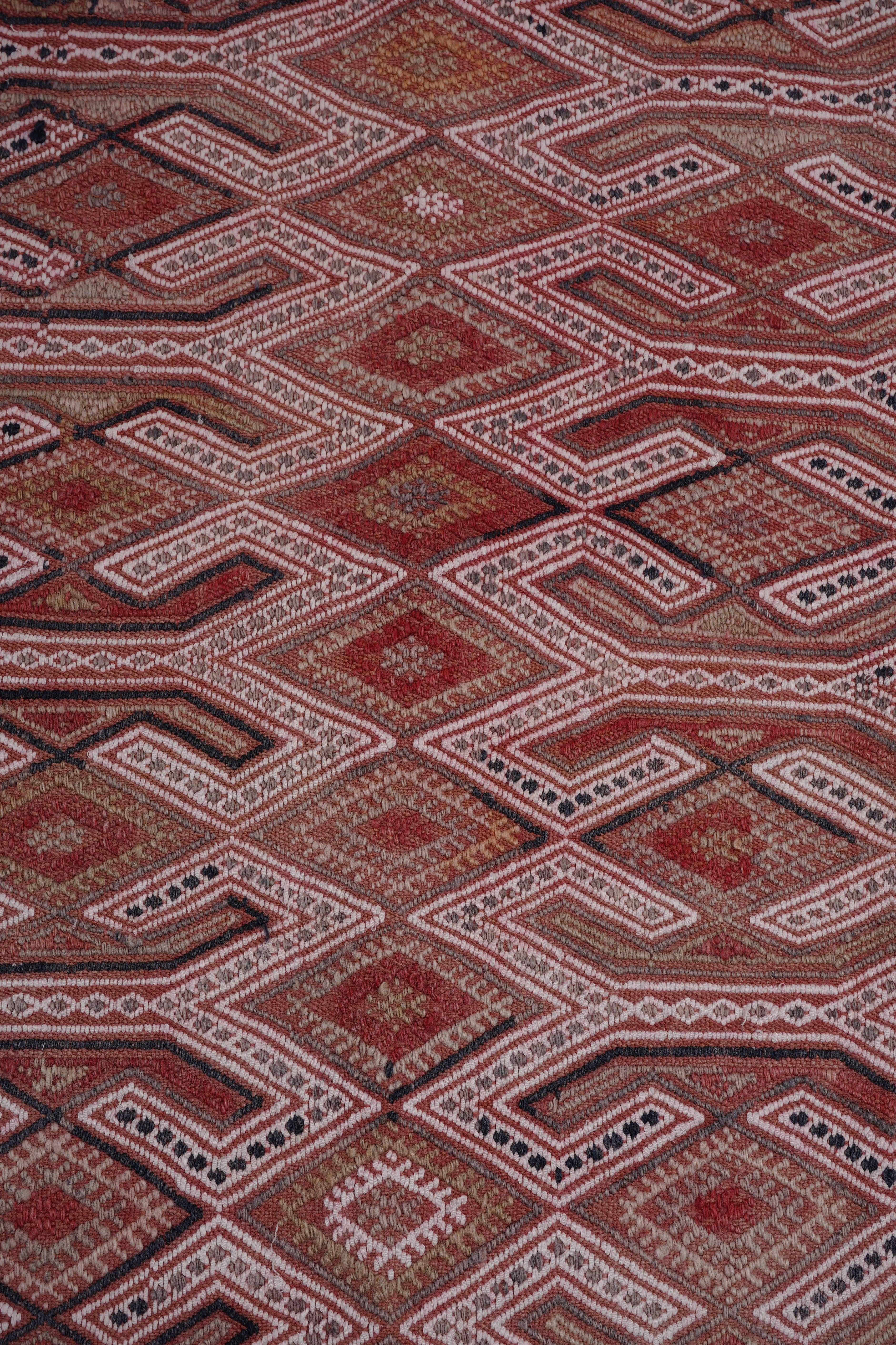 Vintage Turkish Kilim Rug 5'2'' x 7'7''