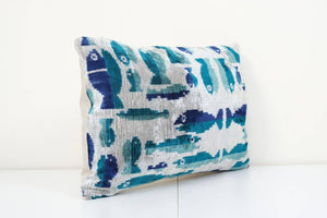 Fish Silk Ikat Velvet Pillow Cover | 16'' x 24''