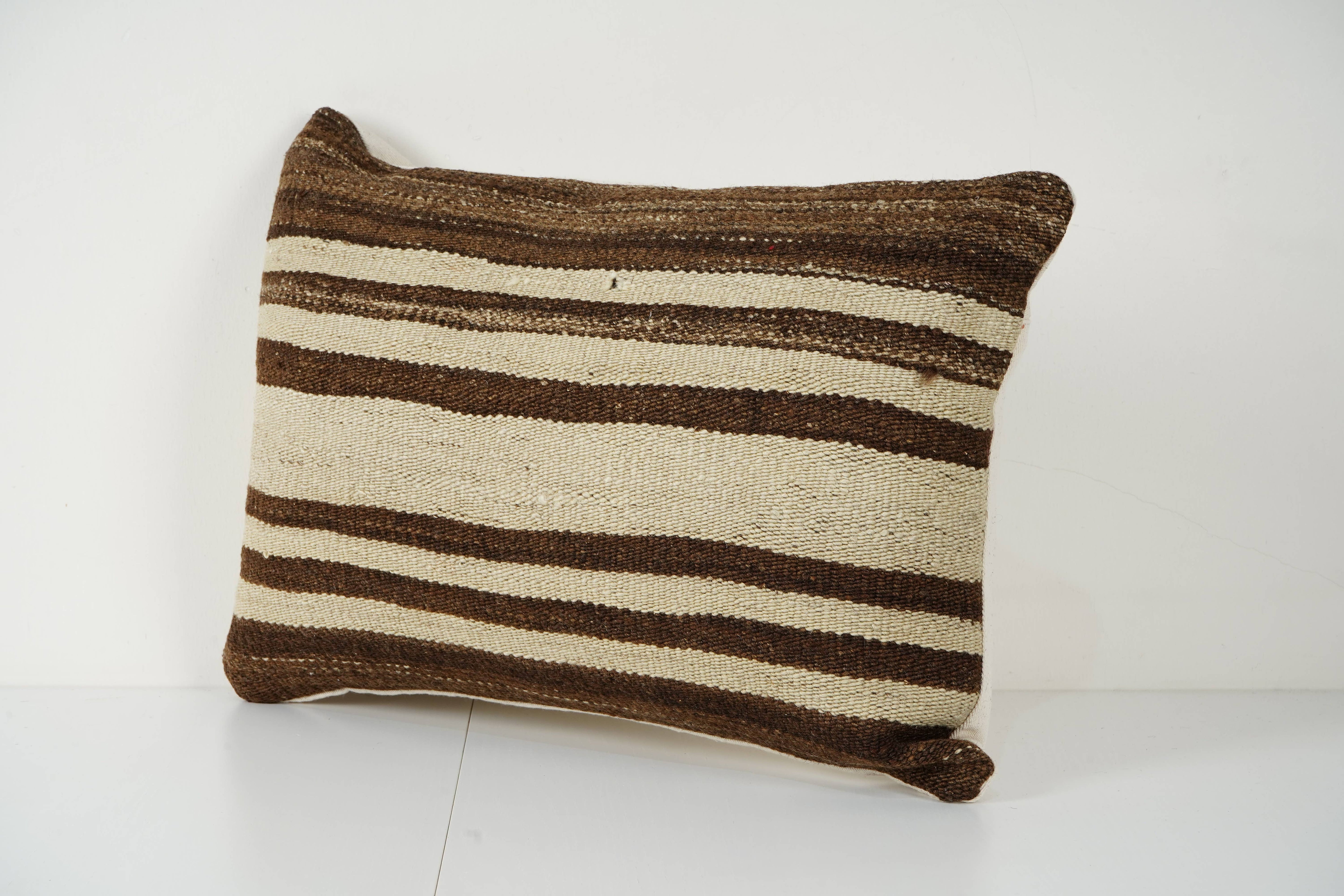 Kilim Pillow Cover | 14'' x 20''