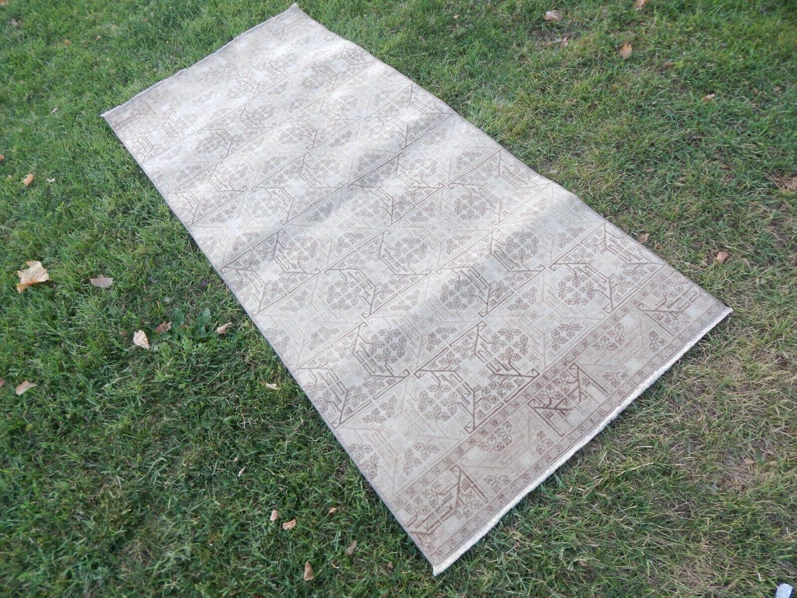 Vintage Turkish Rug 2'9'' x 6'