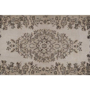Vintage Turkish Rug 5'5'' x 9'2''