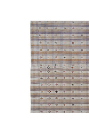 Vintage Turkish Kilim Rug 5'9'' x 8'5''