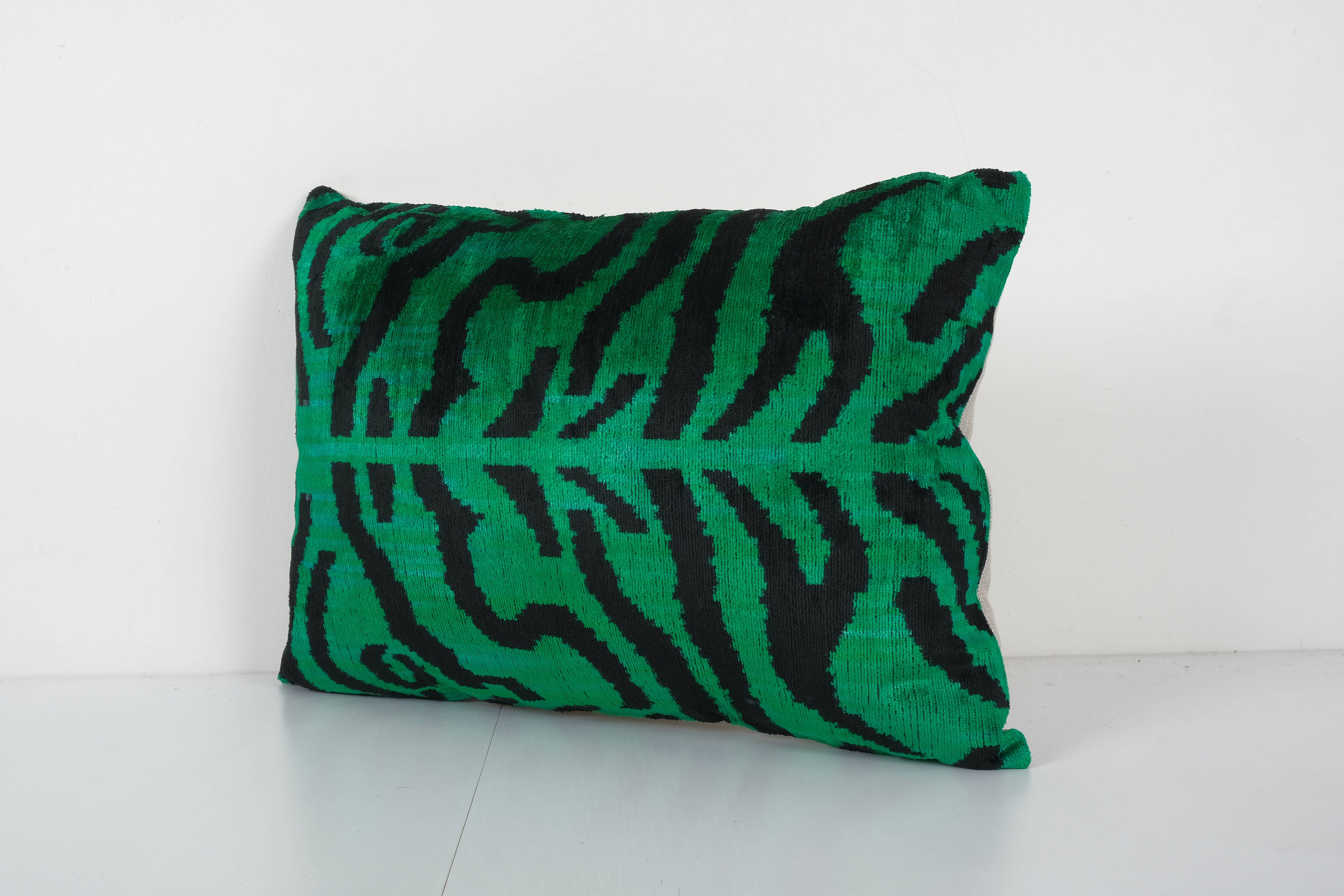 Tiger Silk Ikat Velvet Pillow Cover | 16'' x 22''